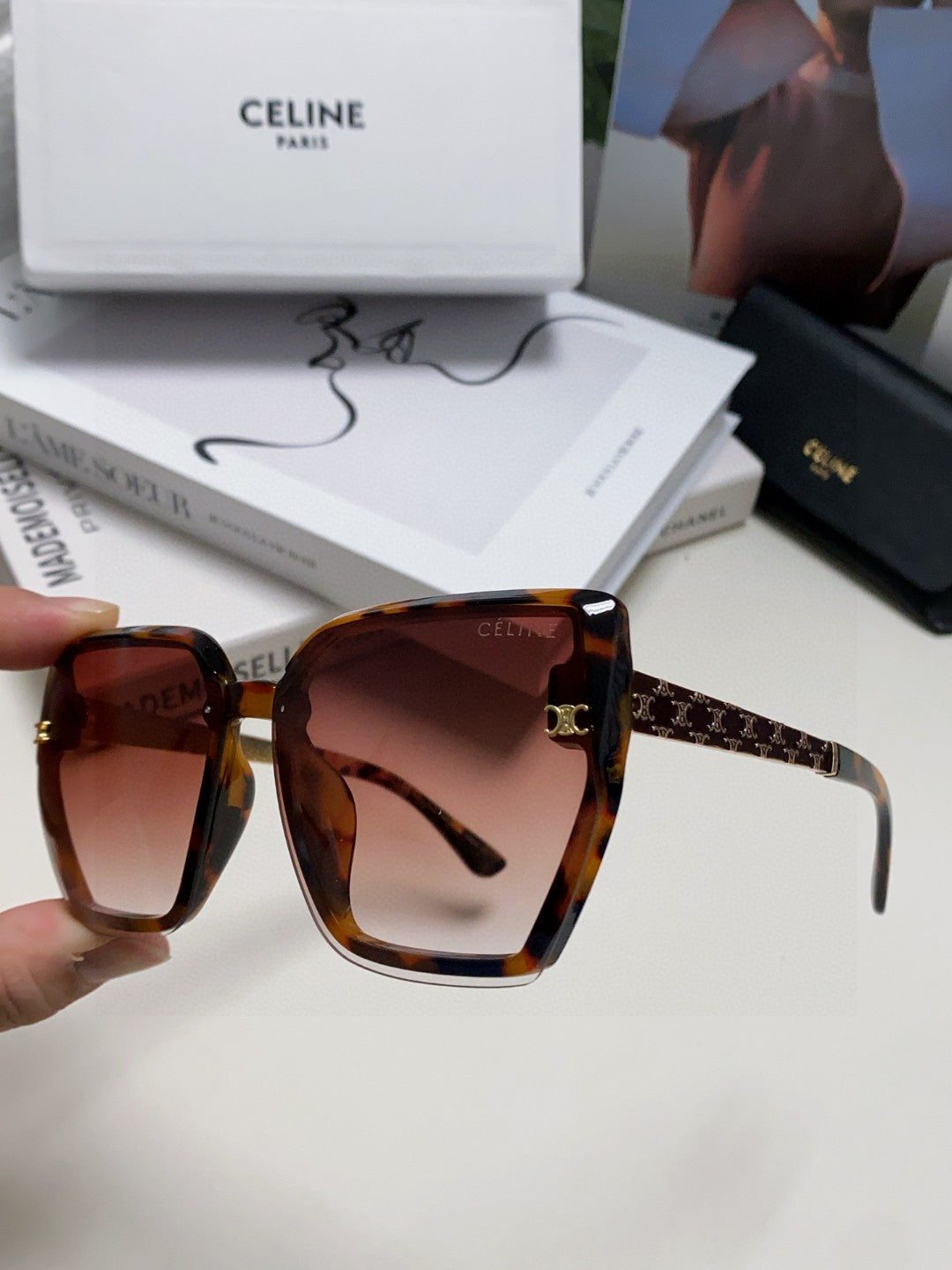 CELINE TRIOMPHE SUNGLASS 497830 IN HAVANA ACETATE EMBOSSED LOGO