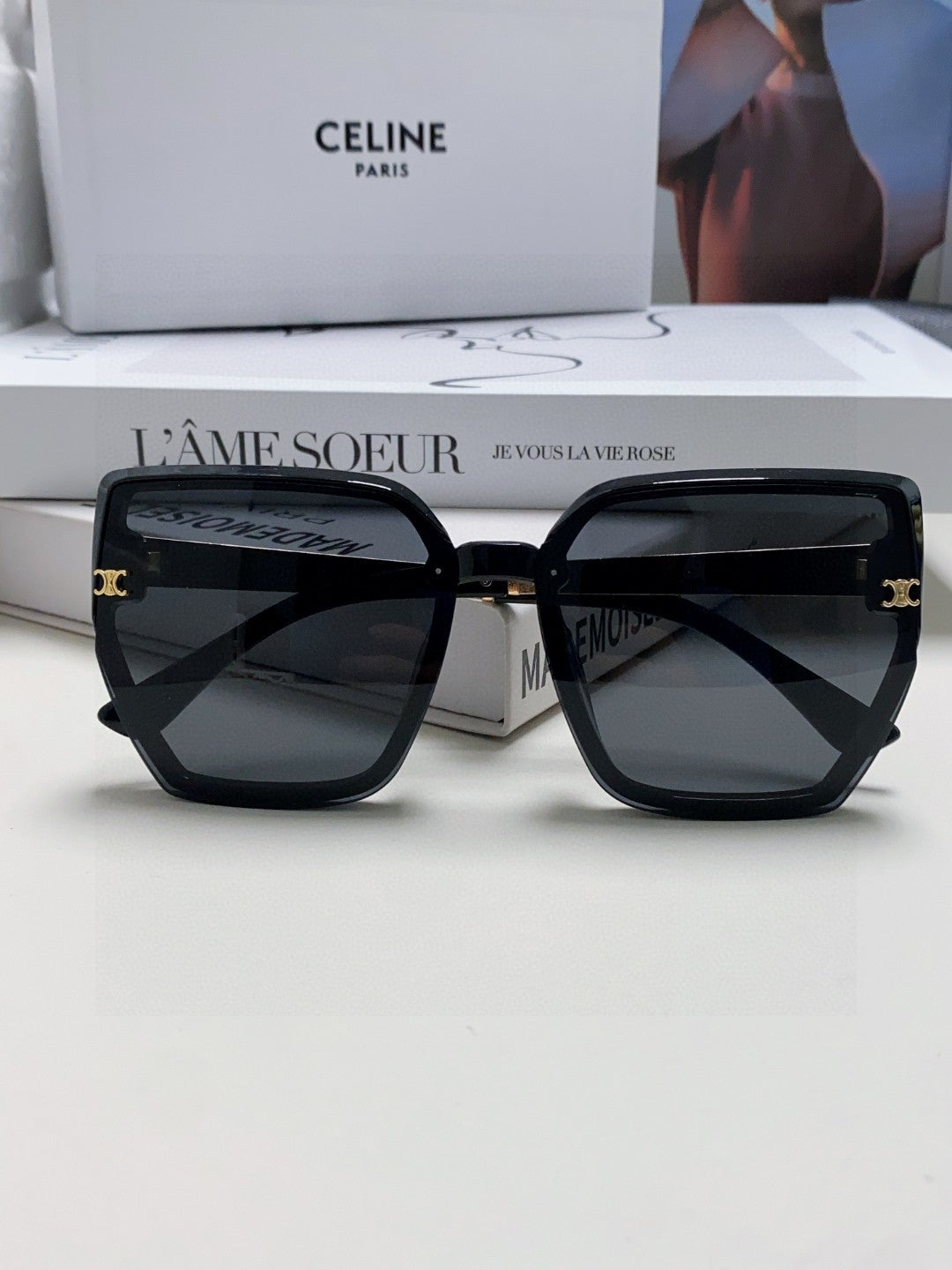 CELINE TRIOMPHE SUNGLASS 497831 IN BLACK ACETATE EMBOSSED LOGO