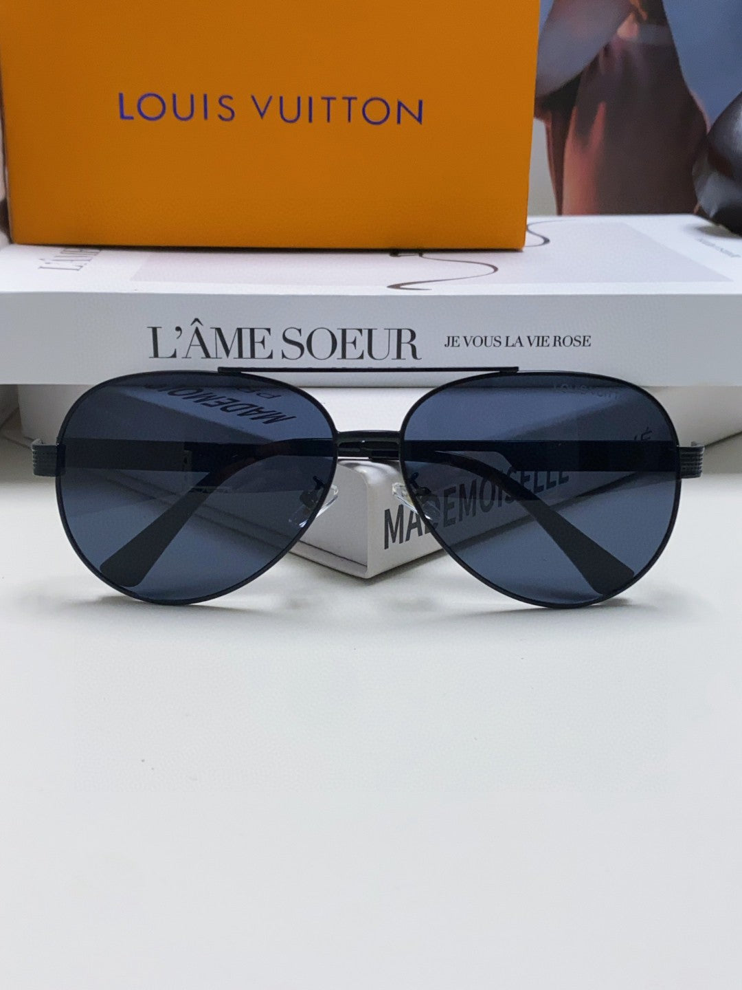 LOUIS VUITTON PILOT SUNGLASS 581365 IN BLACK METAL