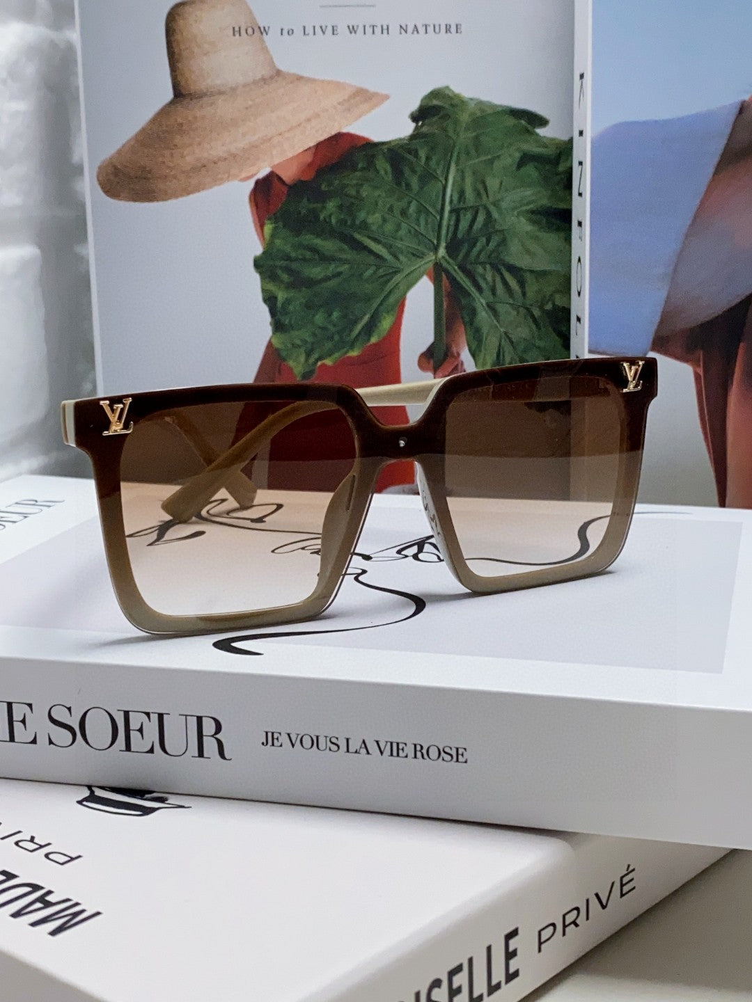 LOUIS VUITTON SQUARE SUNGLASS 581368 IN BEIGE ACETATE