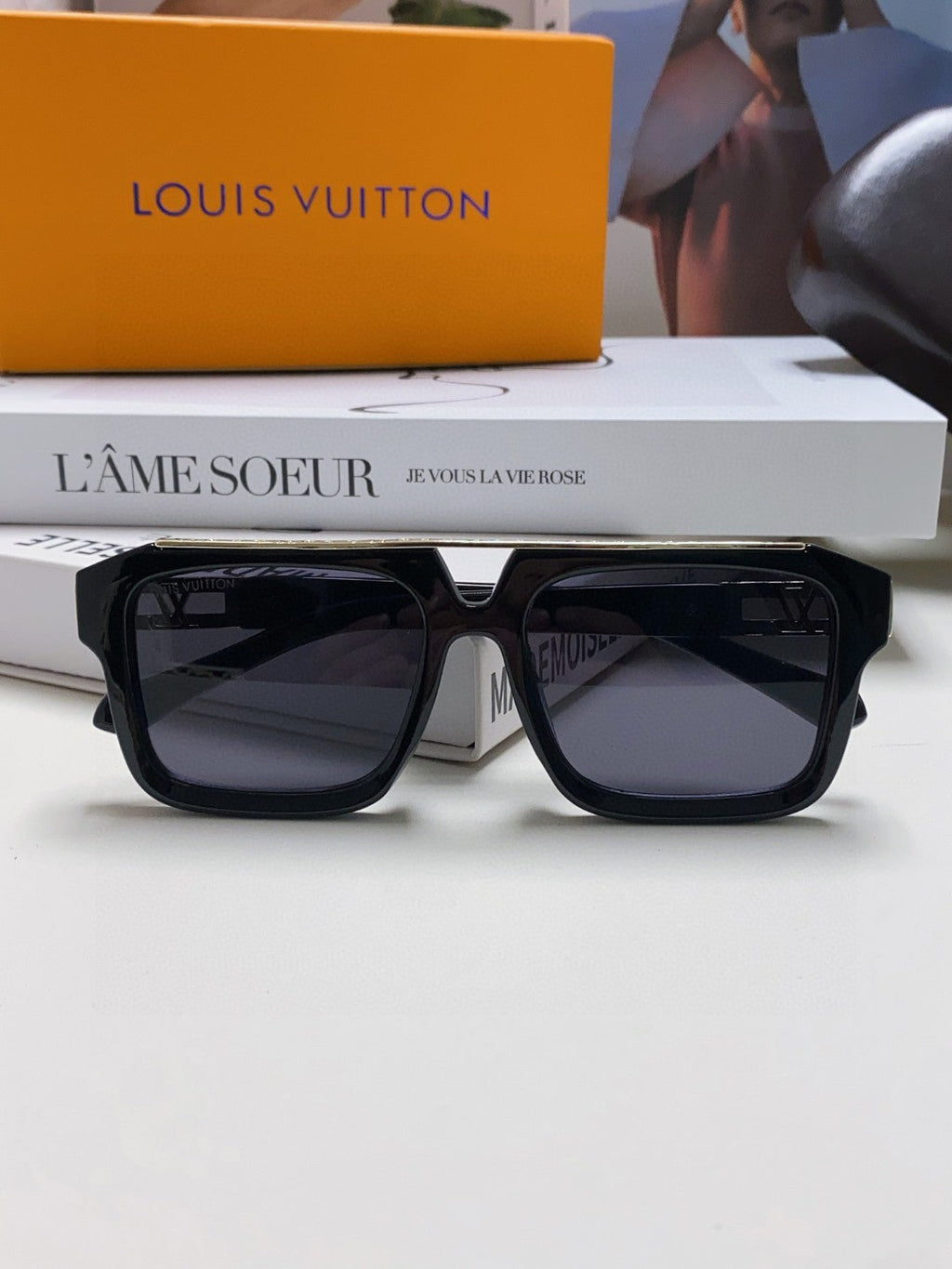 LOUIS VUITTON MASCOT PILOT SQUARE SUNGLASS 581378 IN BLACK ACETATE GOLD METAL