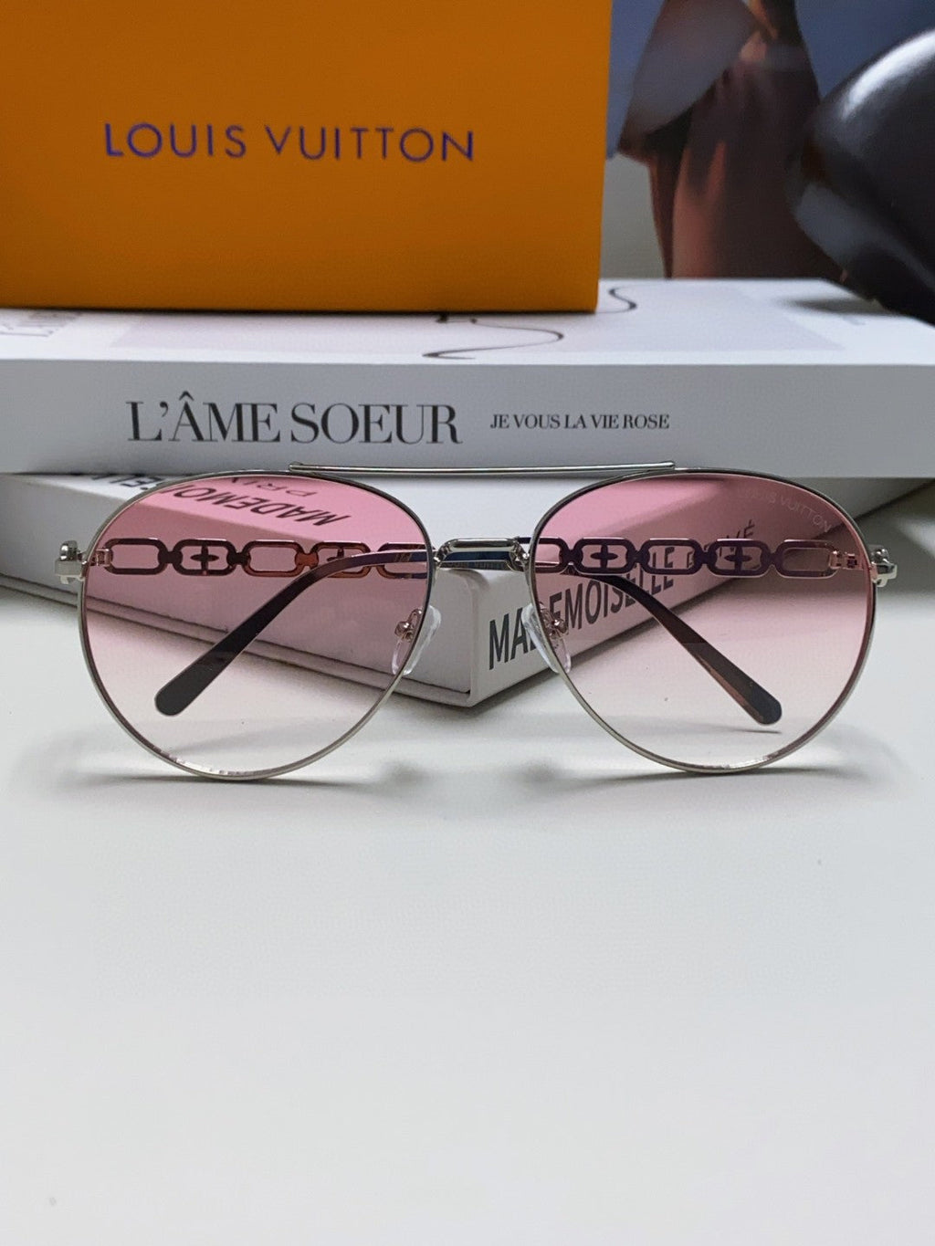 LOUIS VUITTON CHAIN PILOT SUNGLASS 581380 IN SILVER METAL PINK SMOKE LENSES