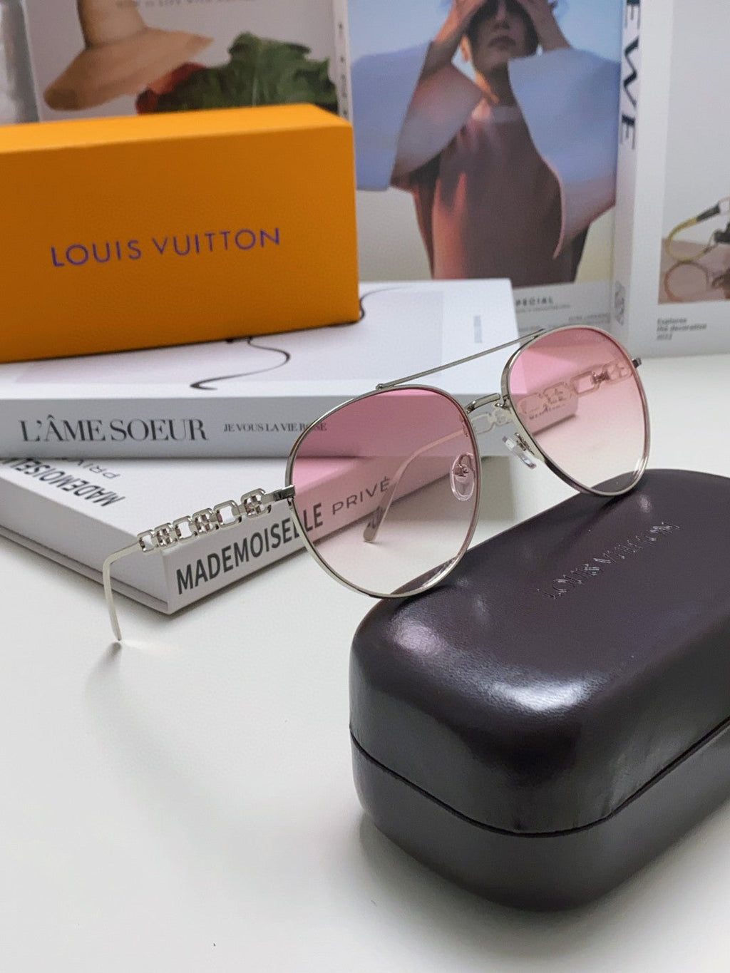 LOUIS VUITTON CHAIN PILOT SUNGLASS 581380 IN SILVER METAL PINK SMOKE LENSES