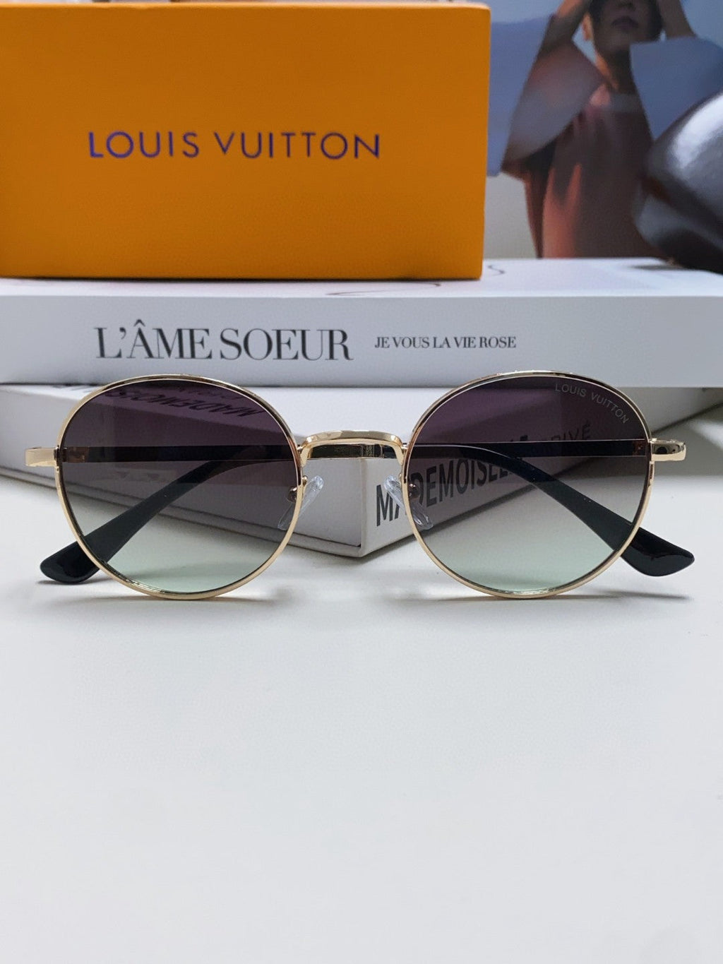 LOUIS VUITTON SIGNATURE ROUND SUNGLASS 581381 IN GOLD METAL GREY SMOKE LENSES