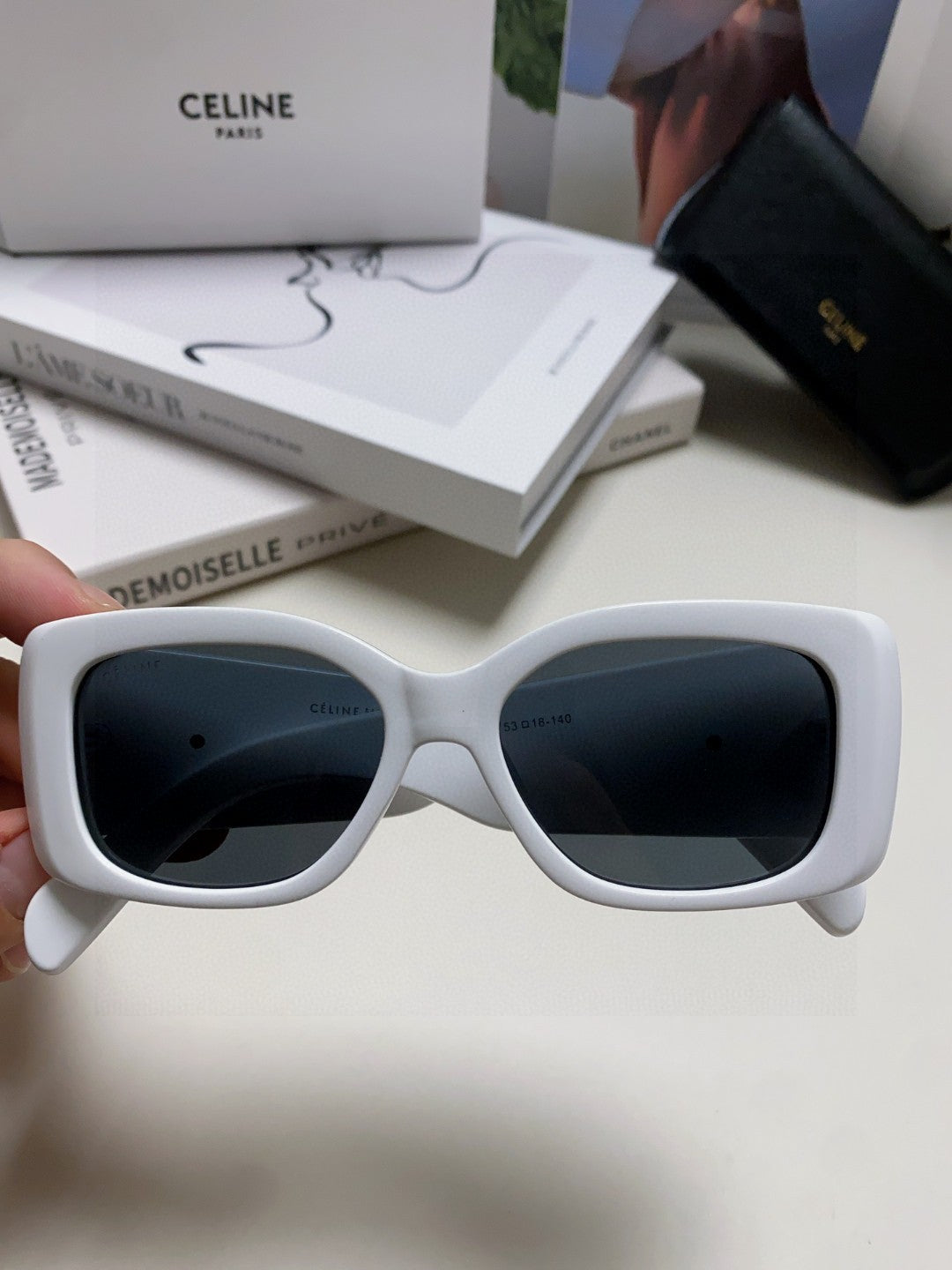 CELINE TRIOMPHE SUNGLASSES 548599 IN WHITE ACETATE