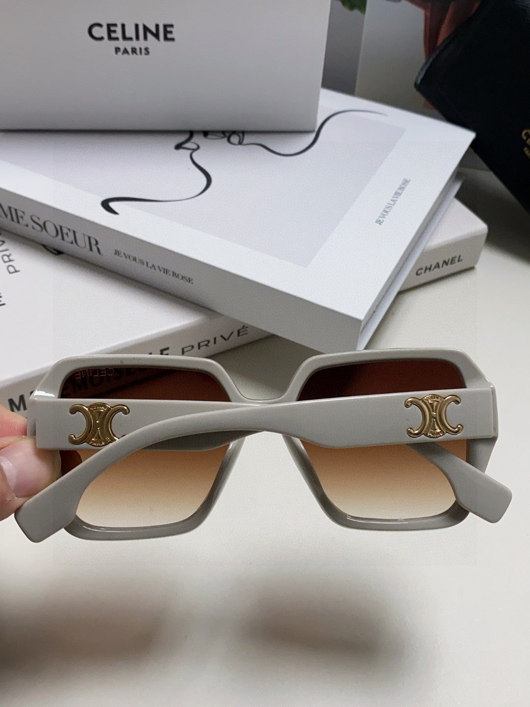 CELINE TRIOMPHE SUNGLASSES 552770 IN LIGHT GREY ACETATE