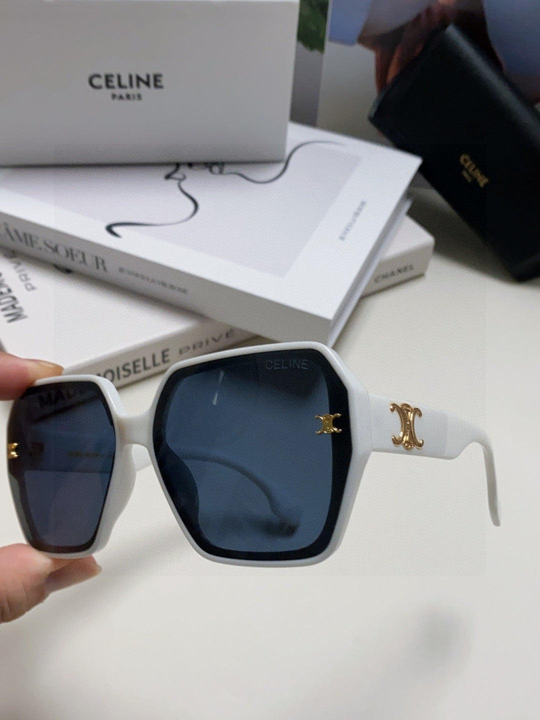 CELINE TRIOMPHE SUNGLASSES 552771 IN WHITE ACETATE