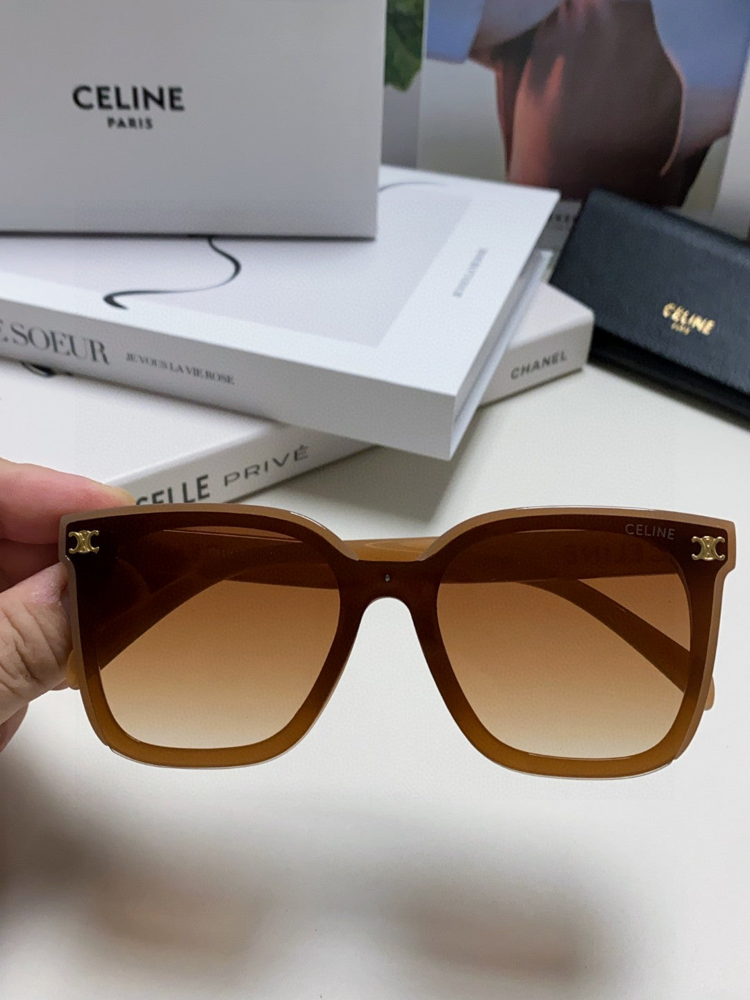 CELINE TRIOMPHE SUNGLASSES 552774 IN CARAMEL ACETATE TEXT LOGO