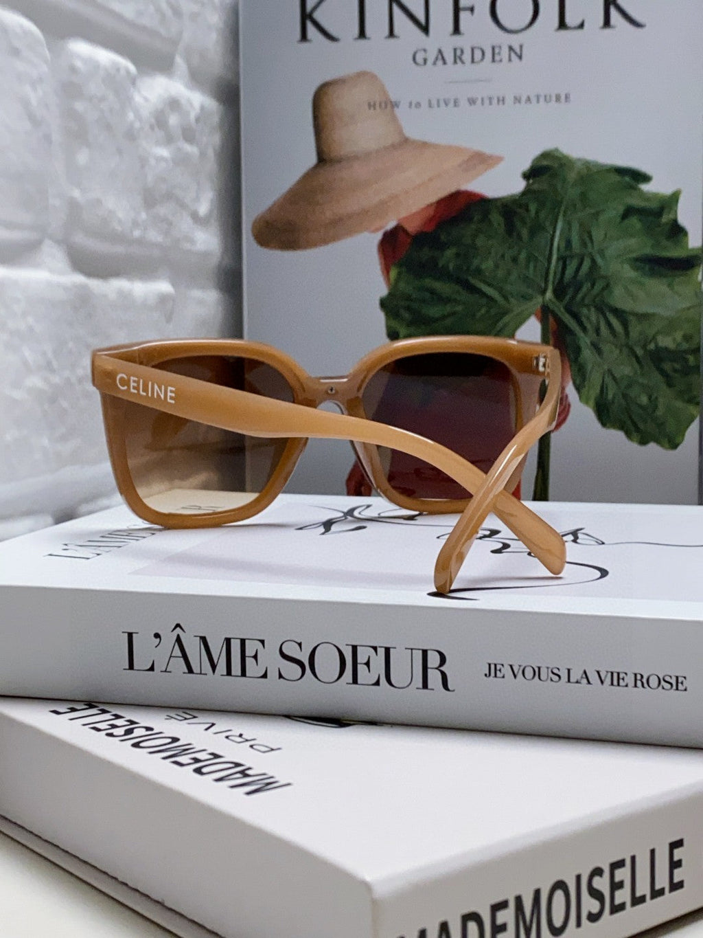 CELINE TRIOMPHE SUNGLASSES 552774 IN CARAMEL ACETATE TEXT LOGO