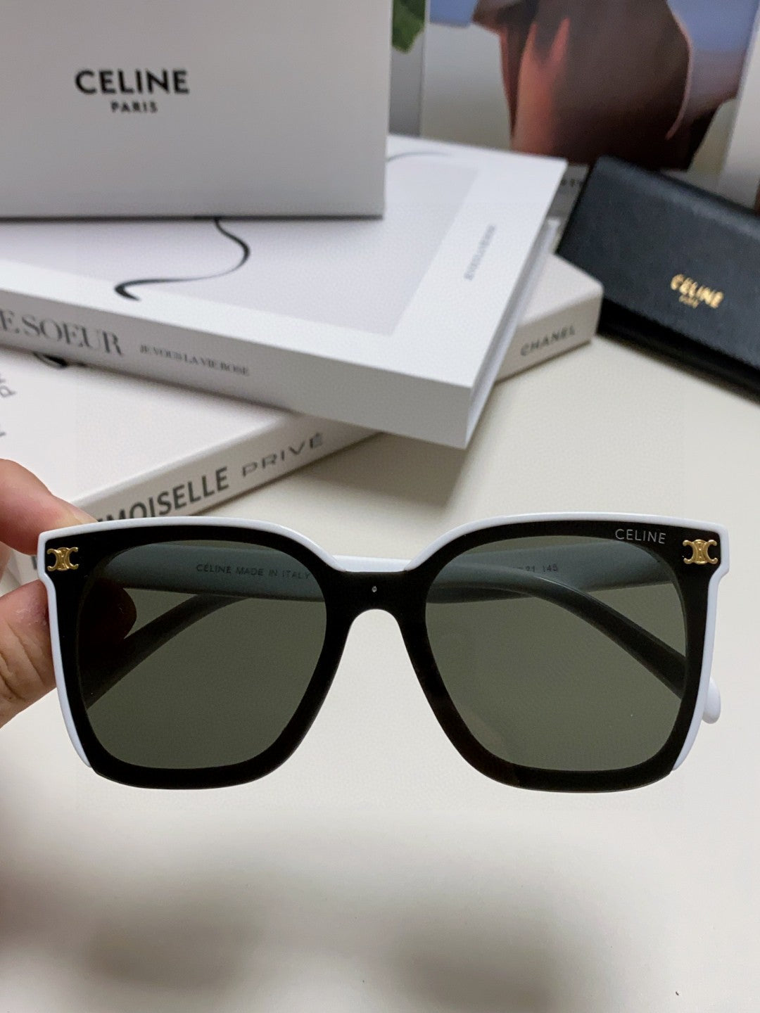 CELINE TRIOMPHE SUNGLASSES 552775 IN WHITE ACETATE TEXT LOGO
