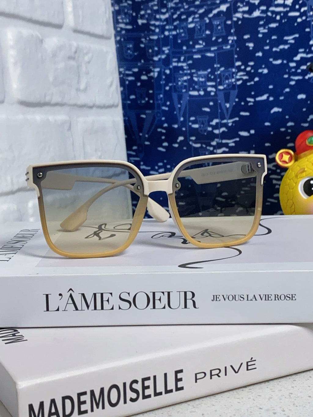DIOR MONTAIGNE SUNGLASS 560858 IN IVORY ACETATE GREY YELLOW SMOKE LENSES