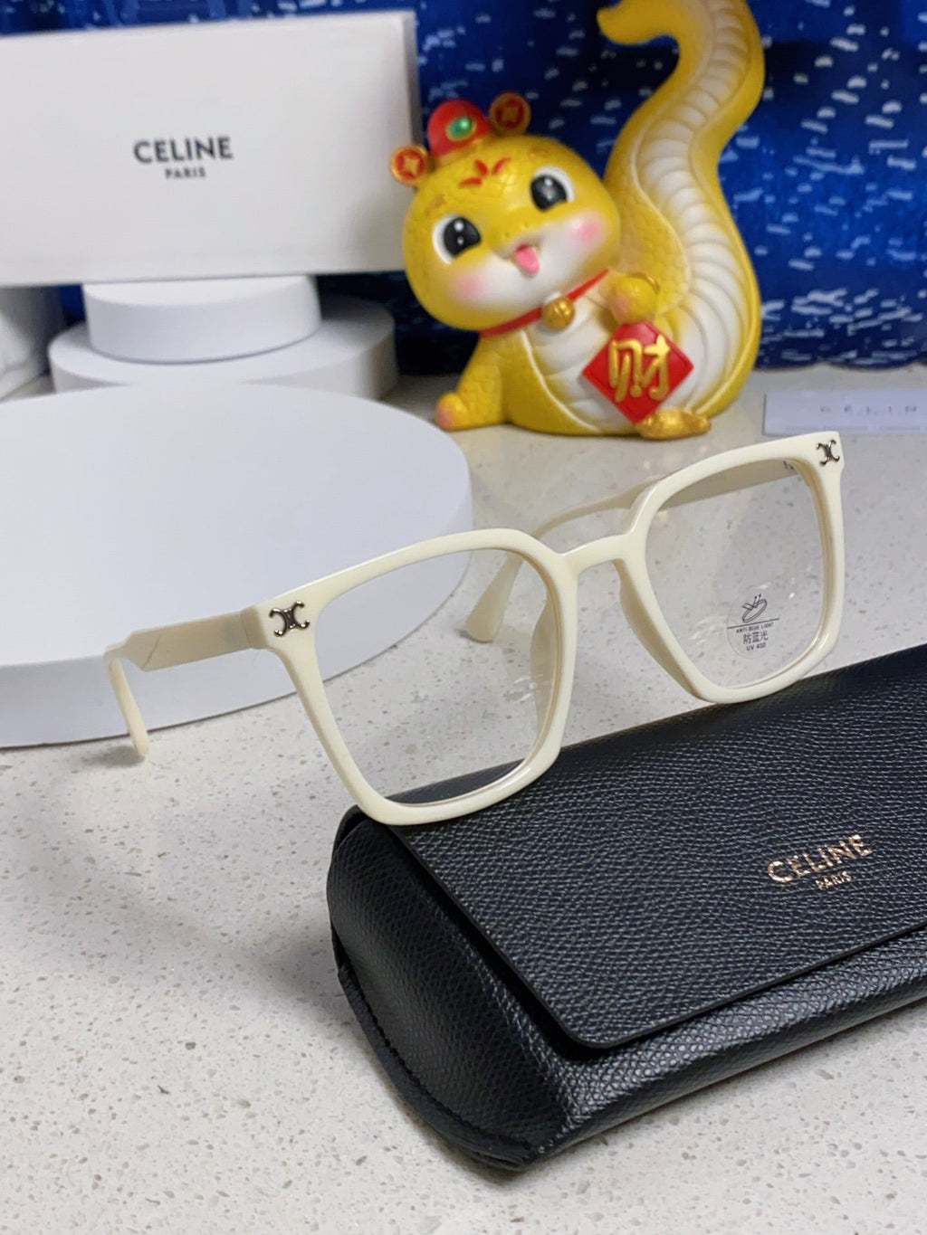 CELINE TRIOMPHE SUNGLASSES 563254 IN IVORY ACETATE