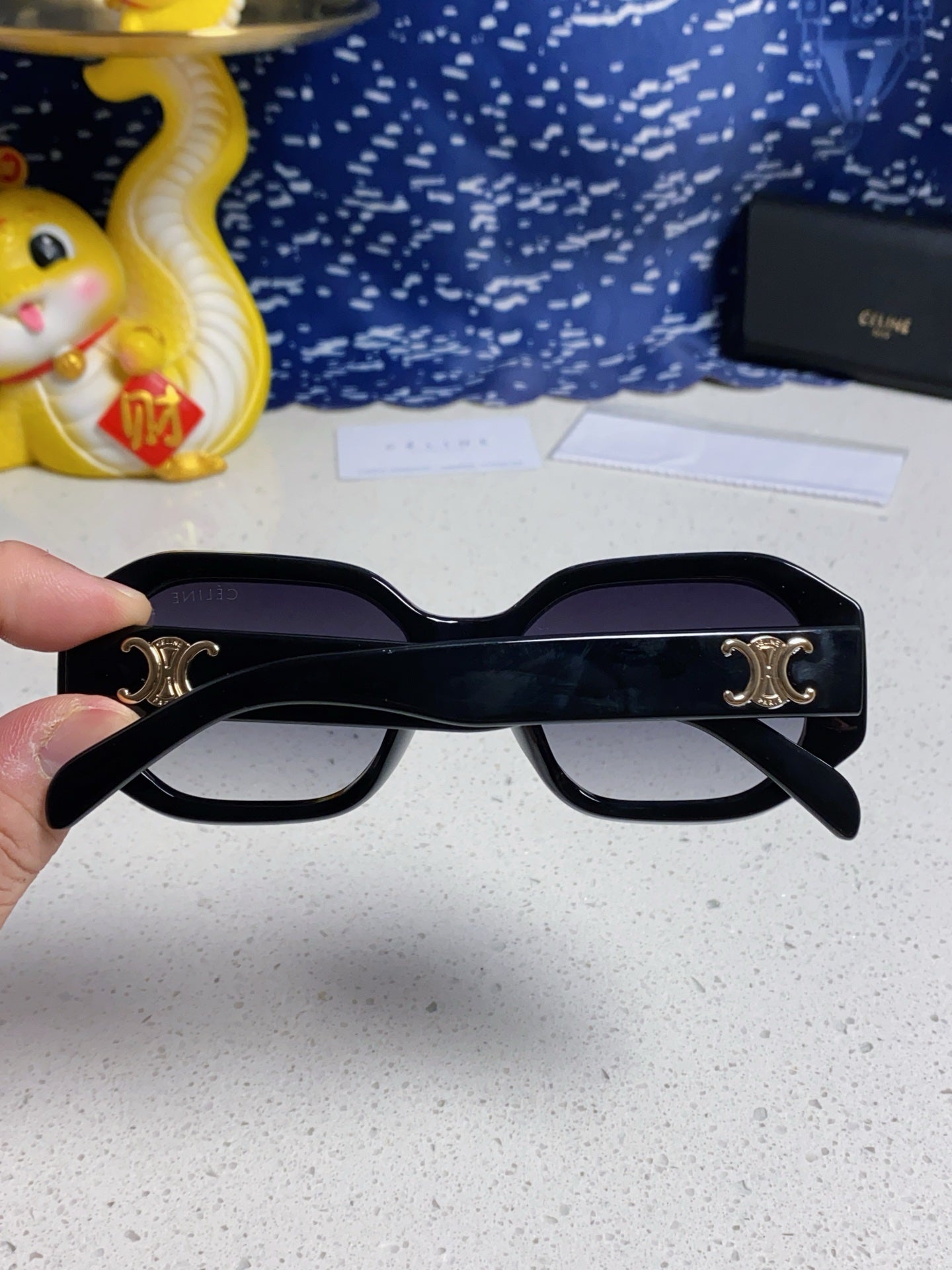 CELINE TRIOMPHE SQUARE SUNGLASS 566743 IN BLACK ACETATE GRADIENT SMOKE LENSES