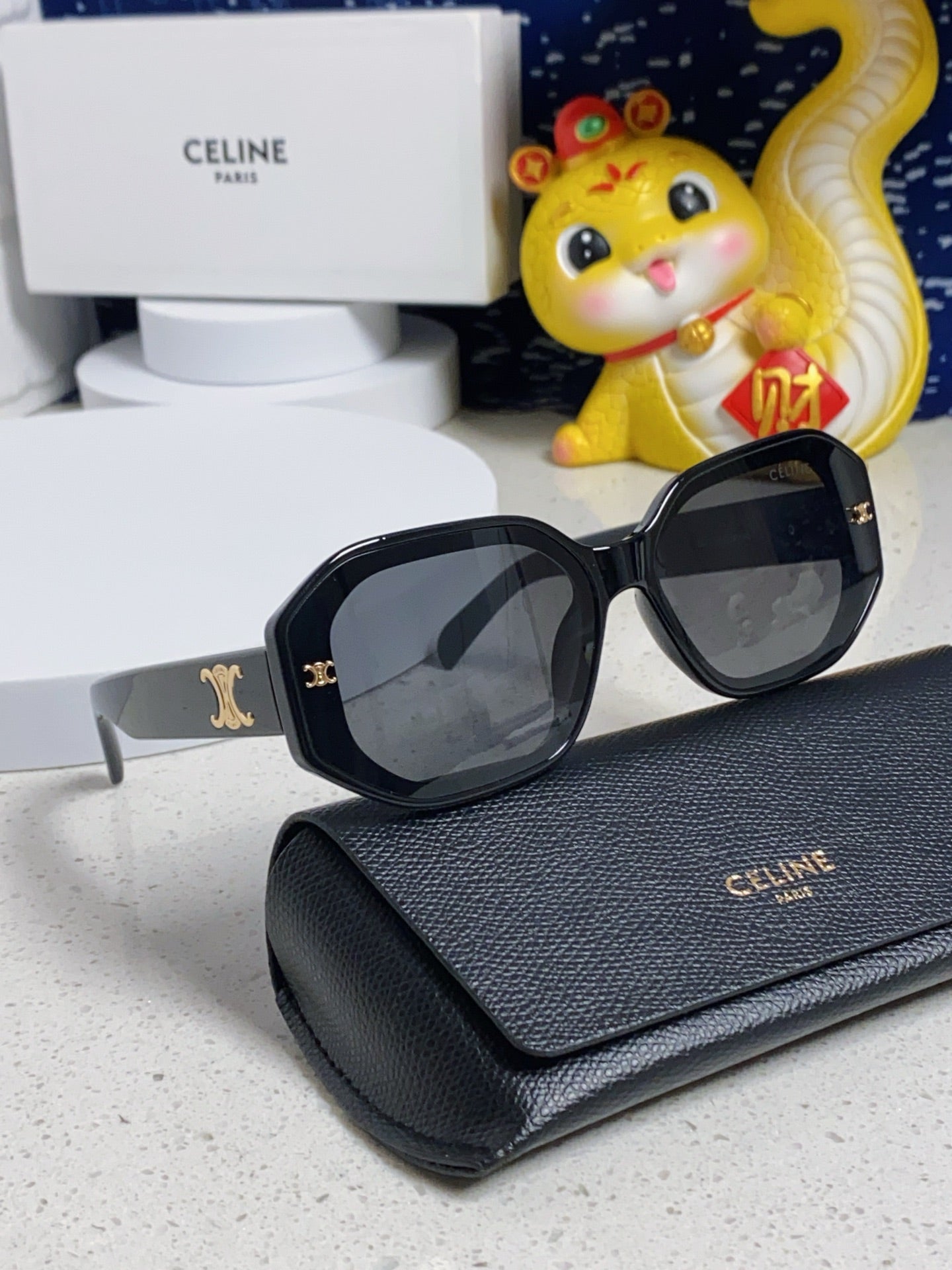 CELINE TRIOMPHE SQUARE SUNGLASS 566744 IN BLACK ACETATE