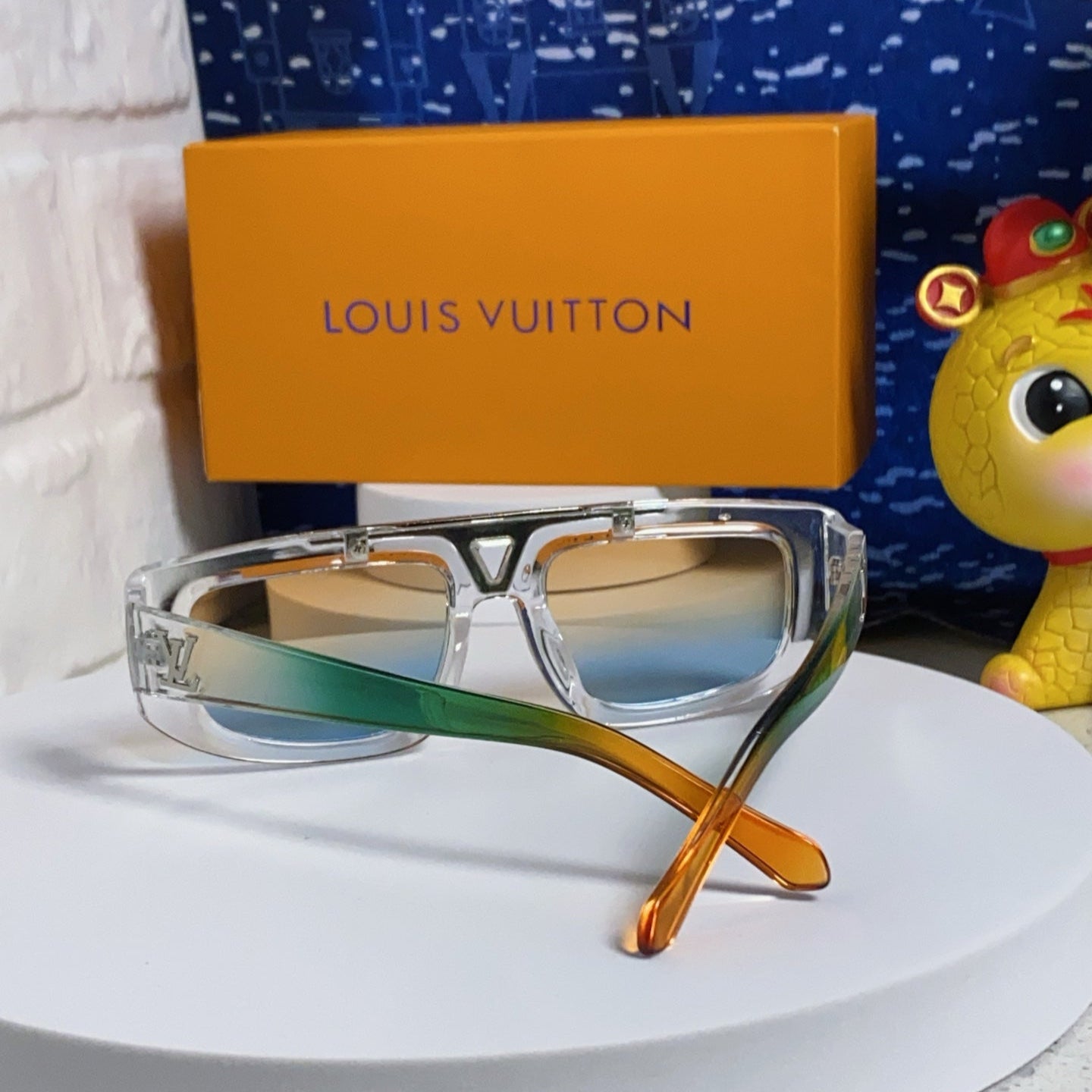 LOUIS VUITTON CLASH PILOT SUNGLASSES 567477 IN CLEAR MIX MULTICOLOR ACTETE SILVER METAL