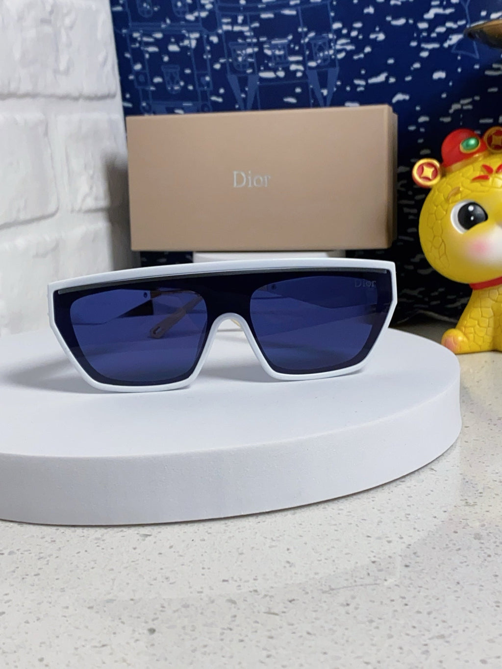 DIOR MONTAIGNE SUNGLASS CLUB M7U IN WHITE ACETATE