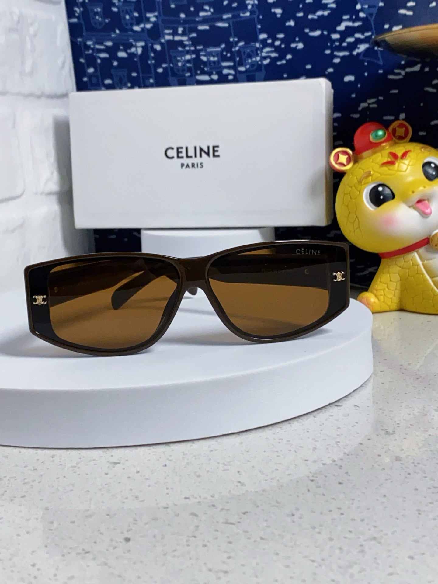 CELINE TRIOMPHE SUNGLASS 533219 IN CARAMEL ACETATE