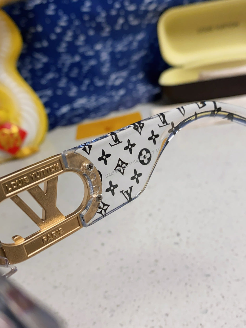 LOUIS VUITTON LINK SQUARE SUNGLASSES 570271 IN CLEAR ACETATE MONOGRAM LOGO ON FRAME