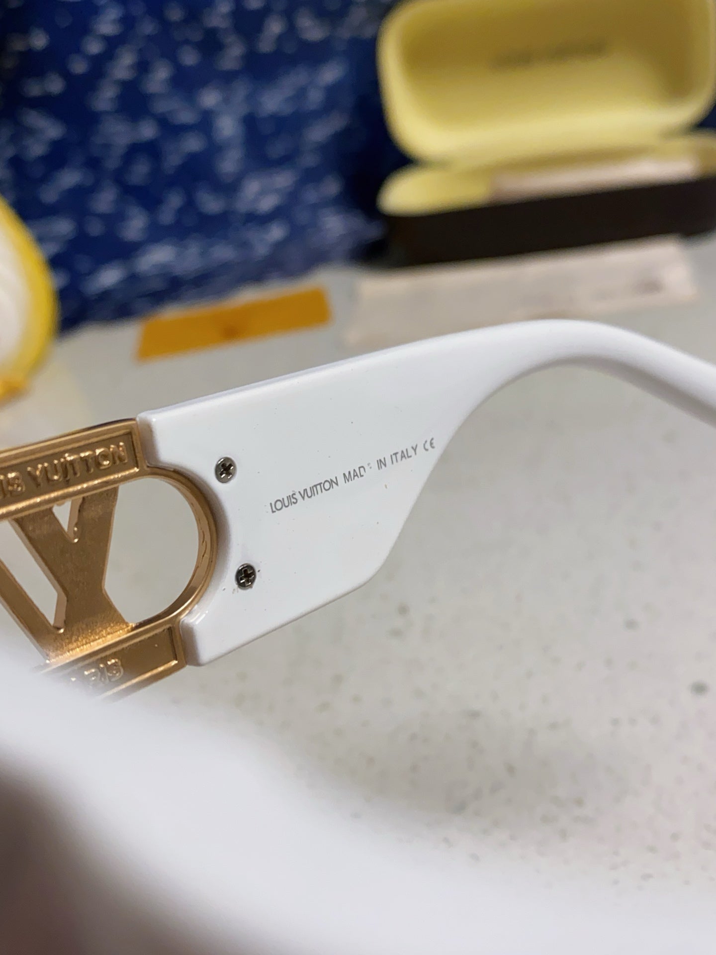 LOUIS VUITTON LINK SQUARE SUNGLASSES 570274 IN WHITE ACETATE GOLD LOGO