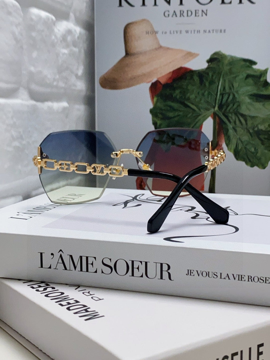 LOUIS VUITTON CHAIN SQUARE SUNGLASSES 570259 IN GOLD METAL GREY YELLOW SMOKE LENS
