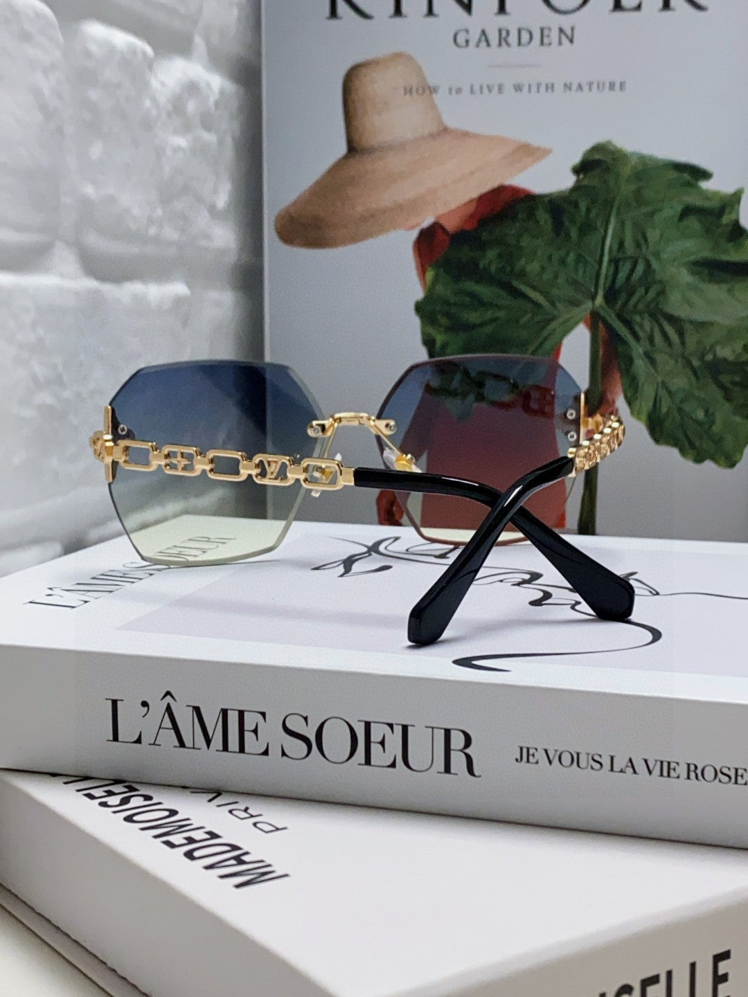 LOUIS VUITTON CHAIN SQUARE SUNGLASSES 570259 IN GOLD METAL GREY YELLOW SMOKE LENS