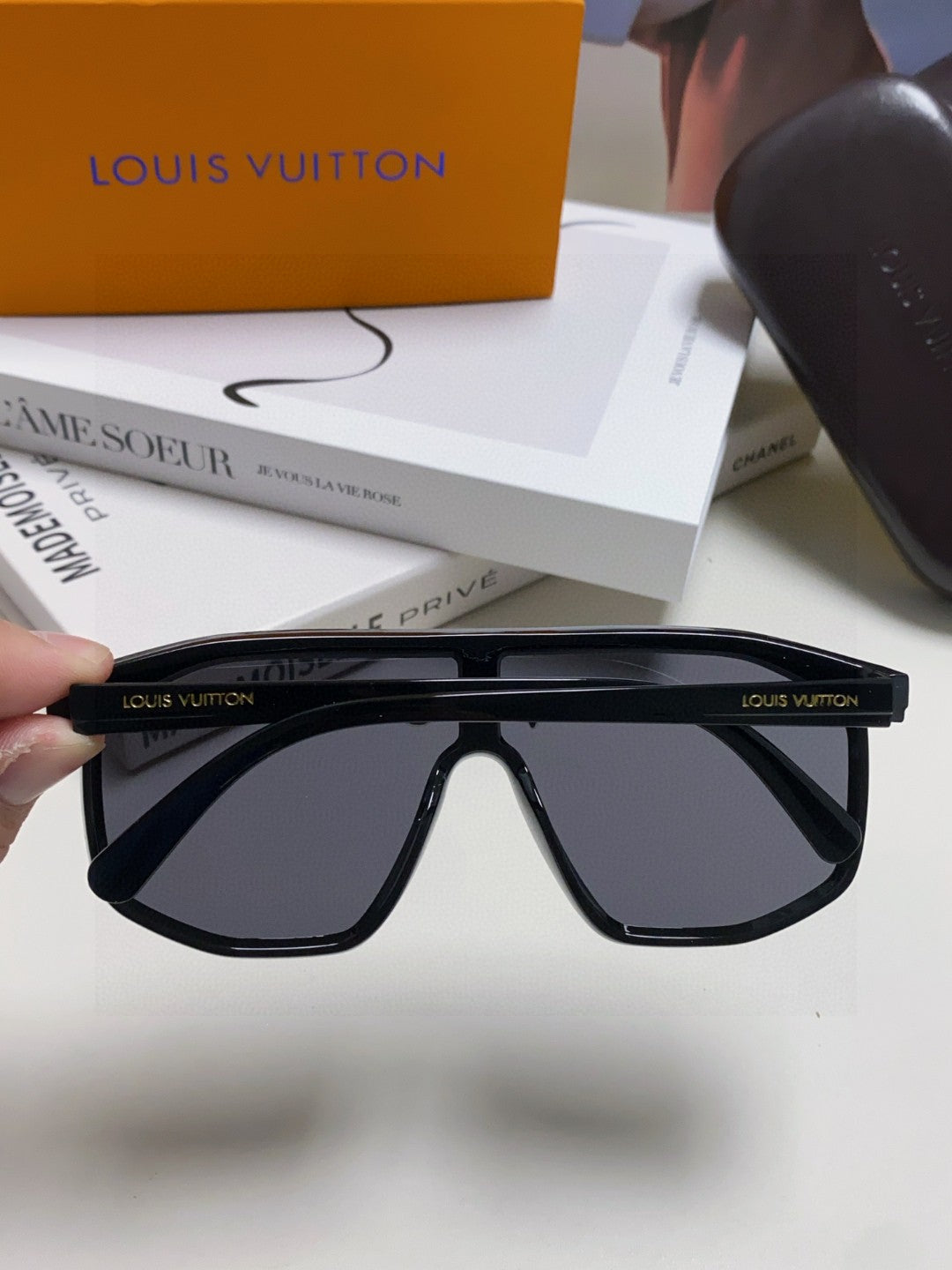 LOUIS VUITTON WAIMEA SUNGLASSES 570270 IN BLACK ACETATE