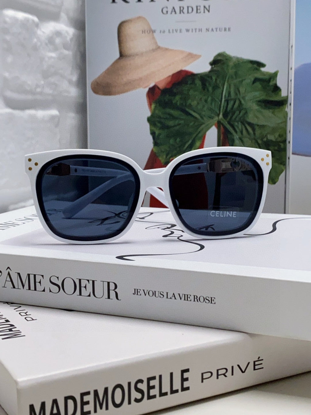 CELINE TRIOMPHE SUNGLASSES 573250 IN WHITE ACETATE METAL LOGO
