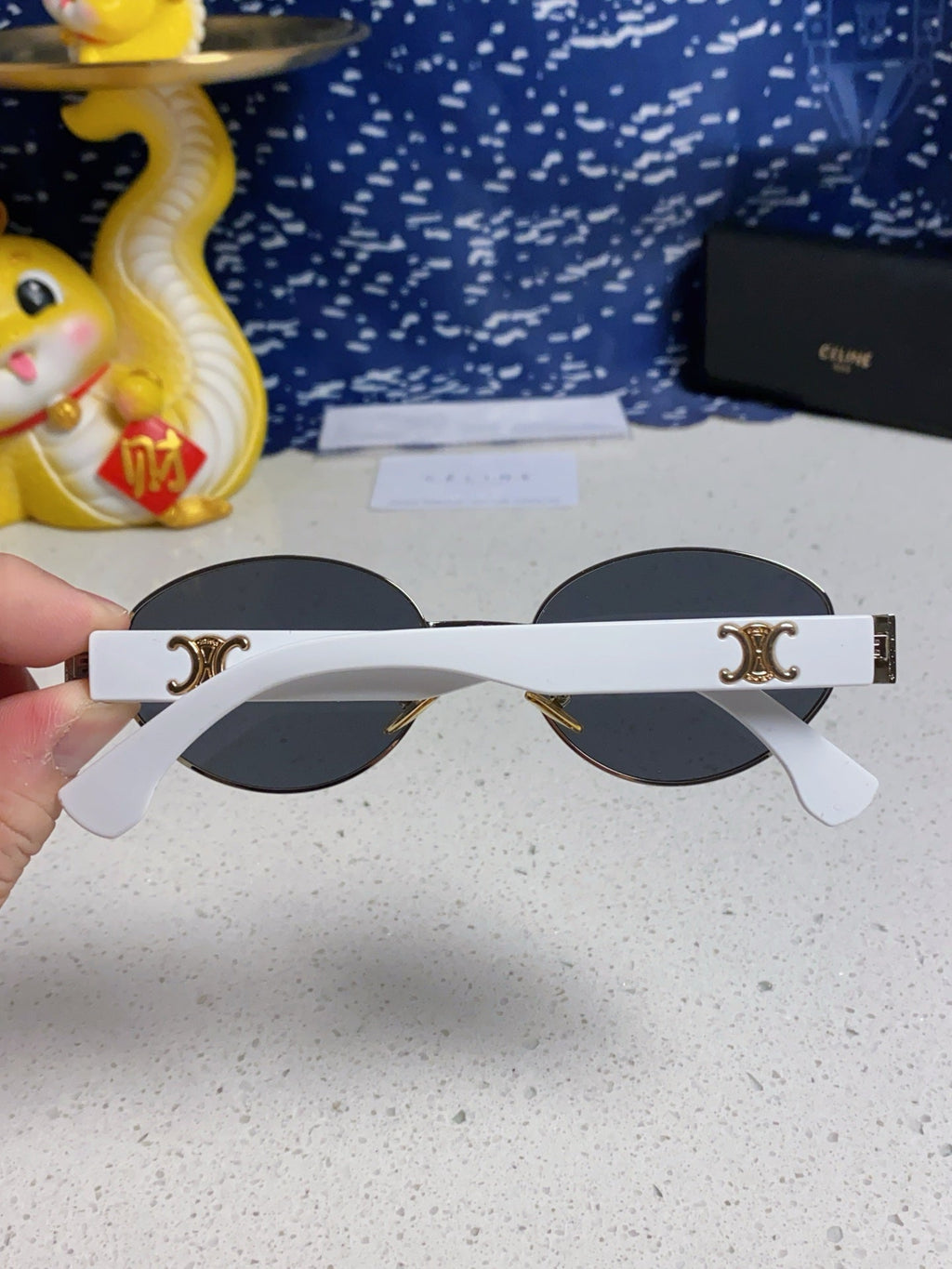 CELINE TRIOMPHE SUNGLASS 538530 IN WHITE ACETATE BLACK LENSES