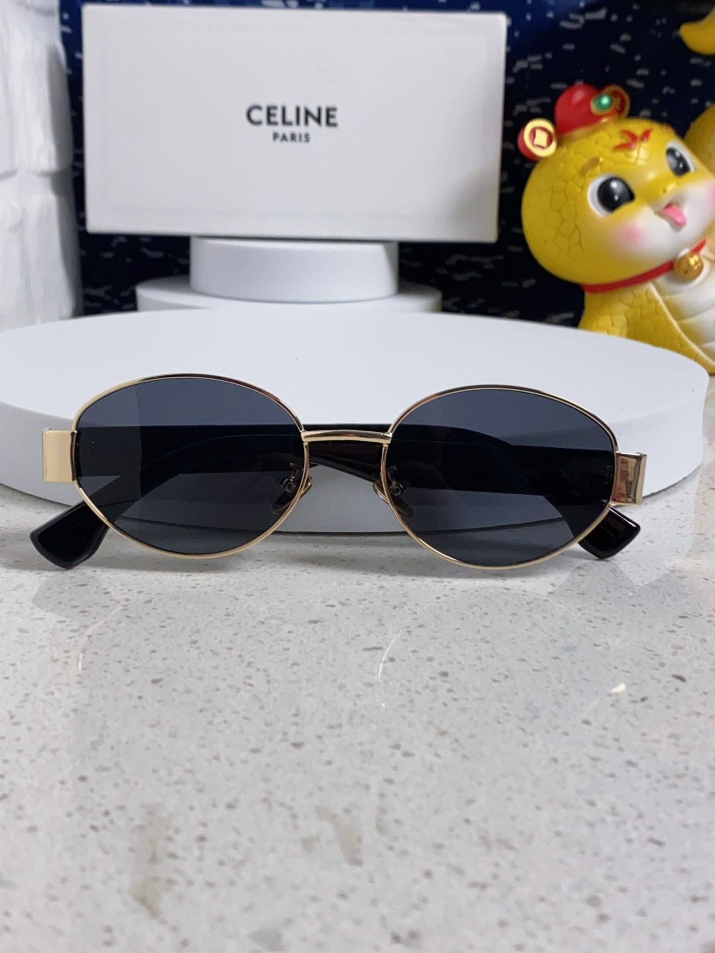 CELINE TRIOMPHE SUNGLASS 538532 IN BLACK ACETATE GOLD METAL