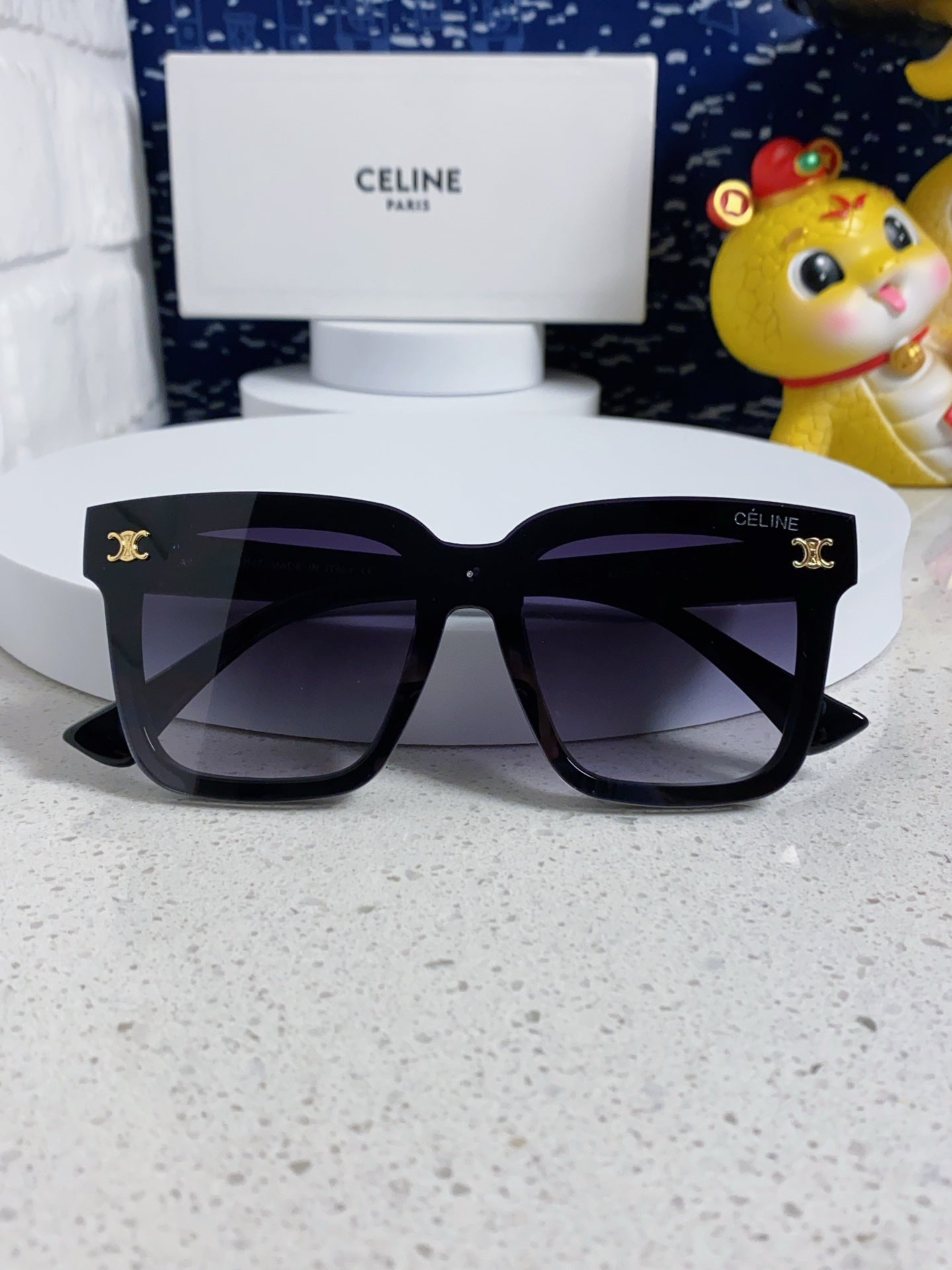 CELINE TRIOMPHE SUNGLASSES 548636 IN BLACK ACETATE GRADIENT SMOKE LENSES