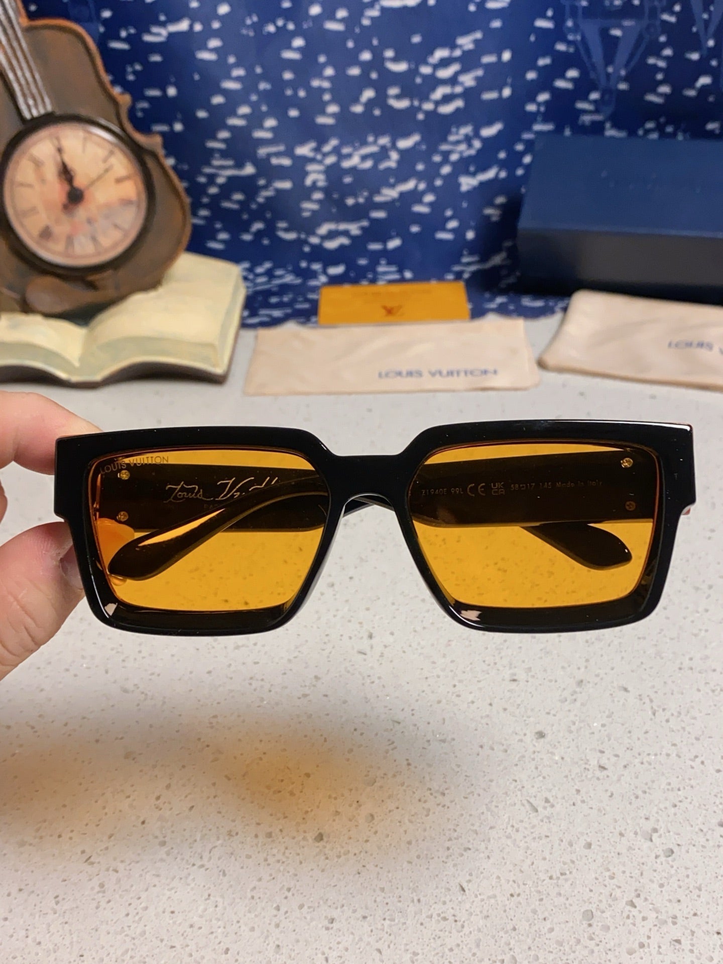 LOUIS VUITTON RECTANGLE SUNGLASSES 575848 IN BLACK ACETATE ORANGE METAL YELLOW LENS