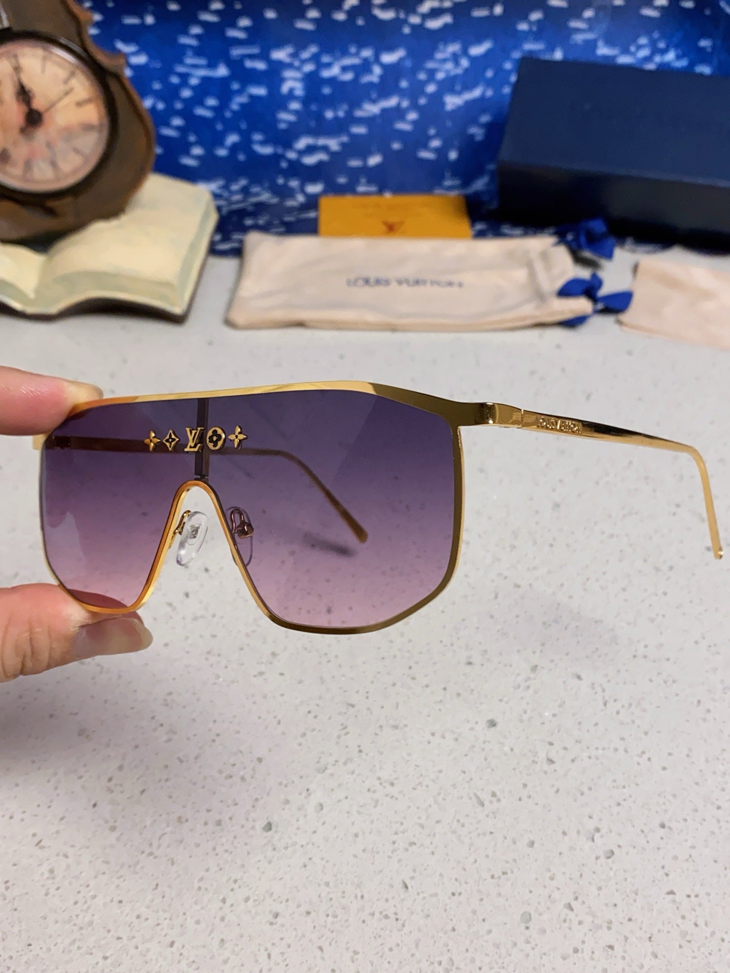 LOUIS VUITTON GOLDEN MASK SUNGLASSES 582731 IN GOLD METAL PURPLE SMOKE LENSES