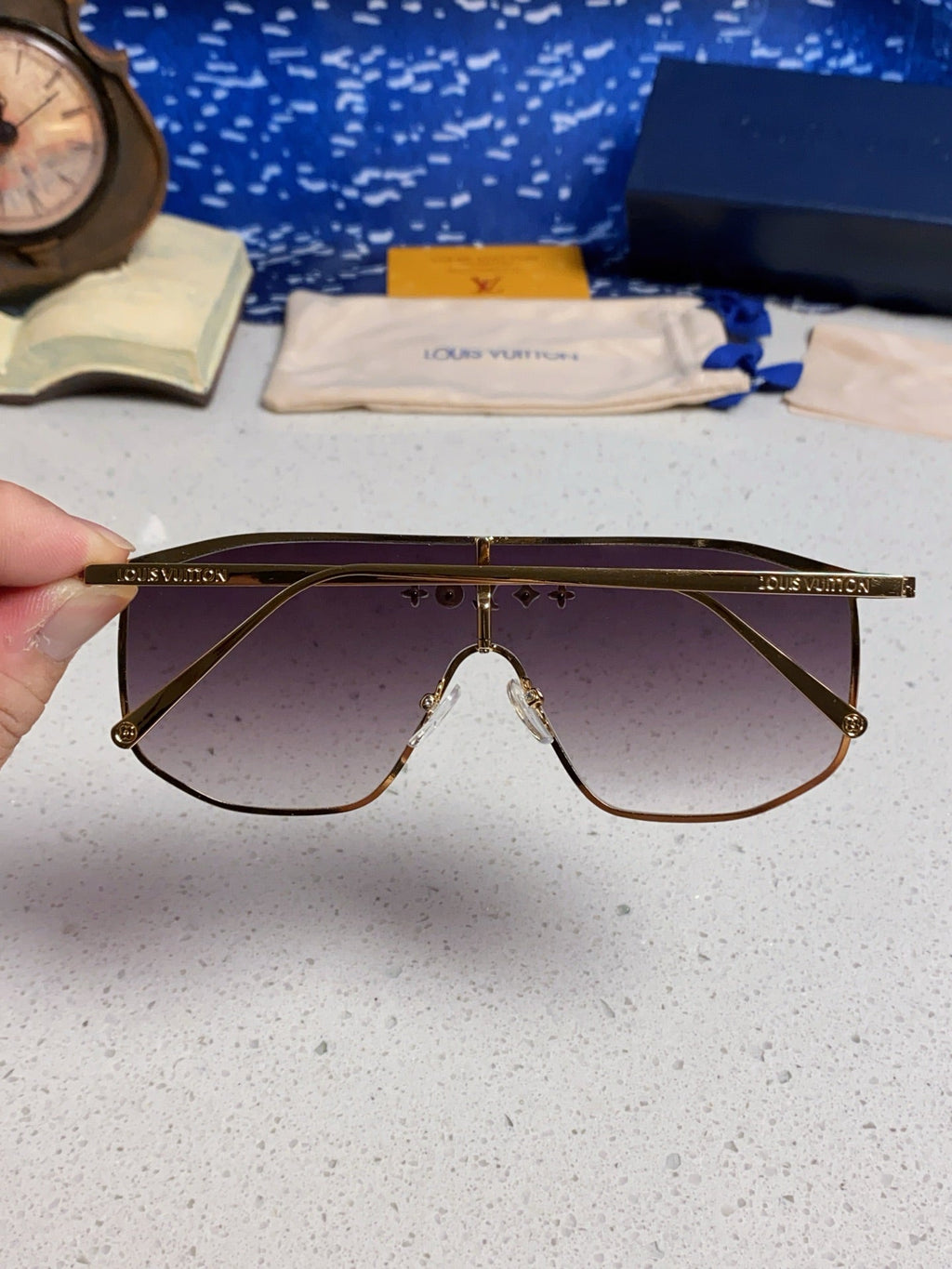 LOUIS VUITTON GOLDEN MASK SUNGLASSES 582734 IN GOLD METAL GREY SMOKE LENSES