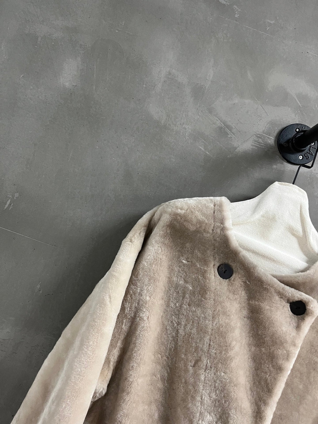 MIUMIU COAT STYLE 549