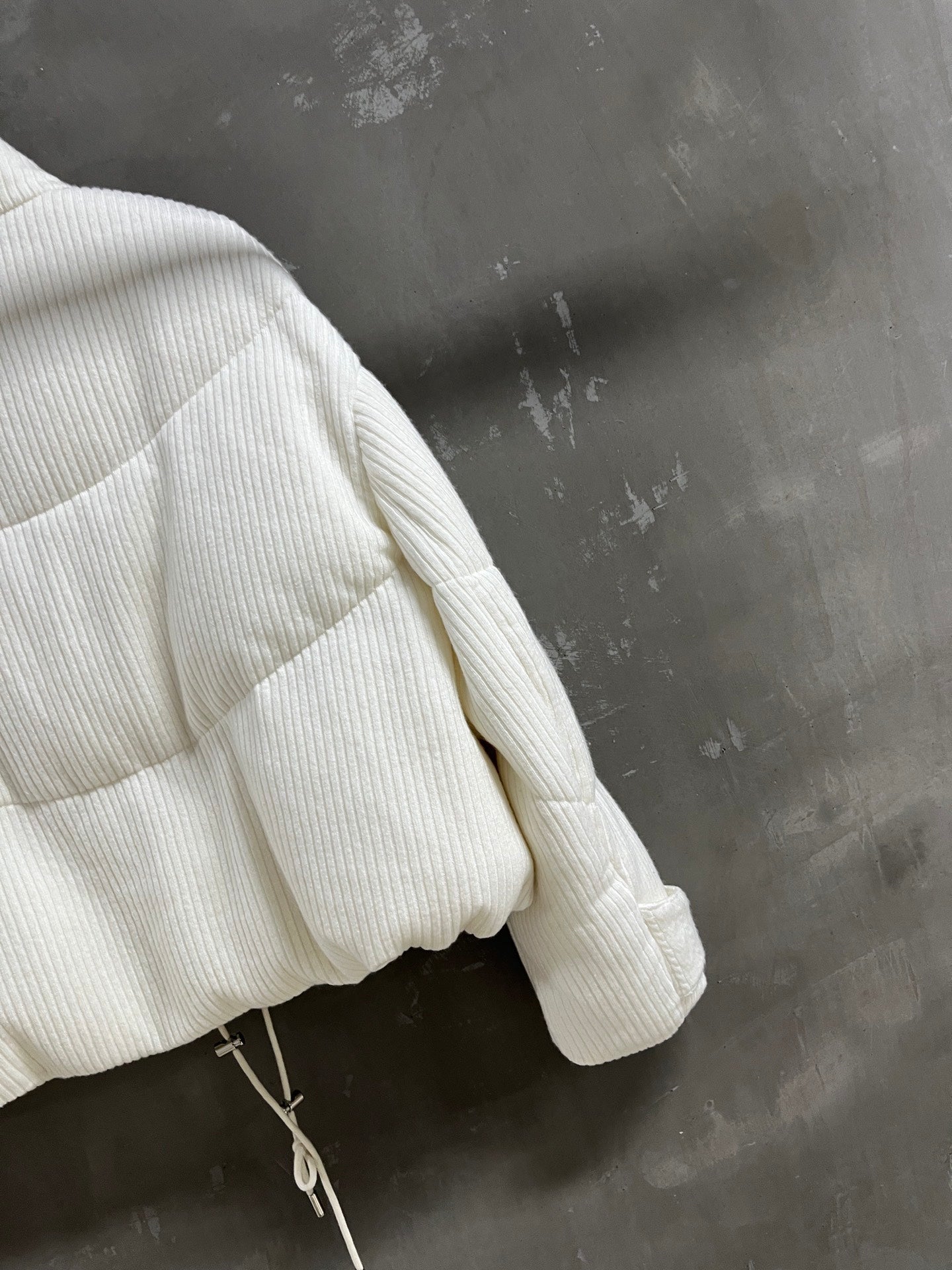 MIUMIU DOWN JACKET STYLE 690
