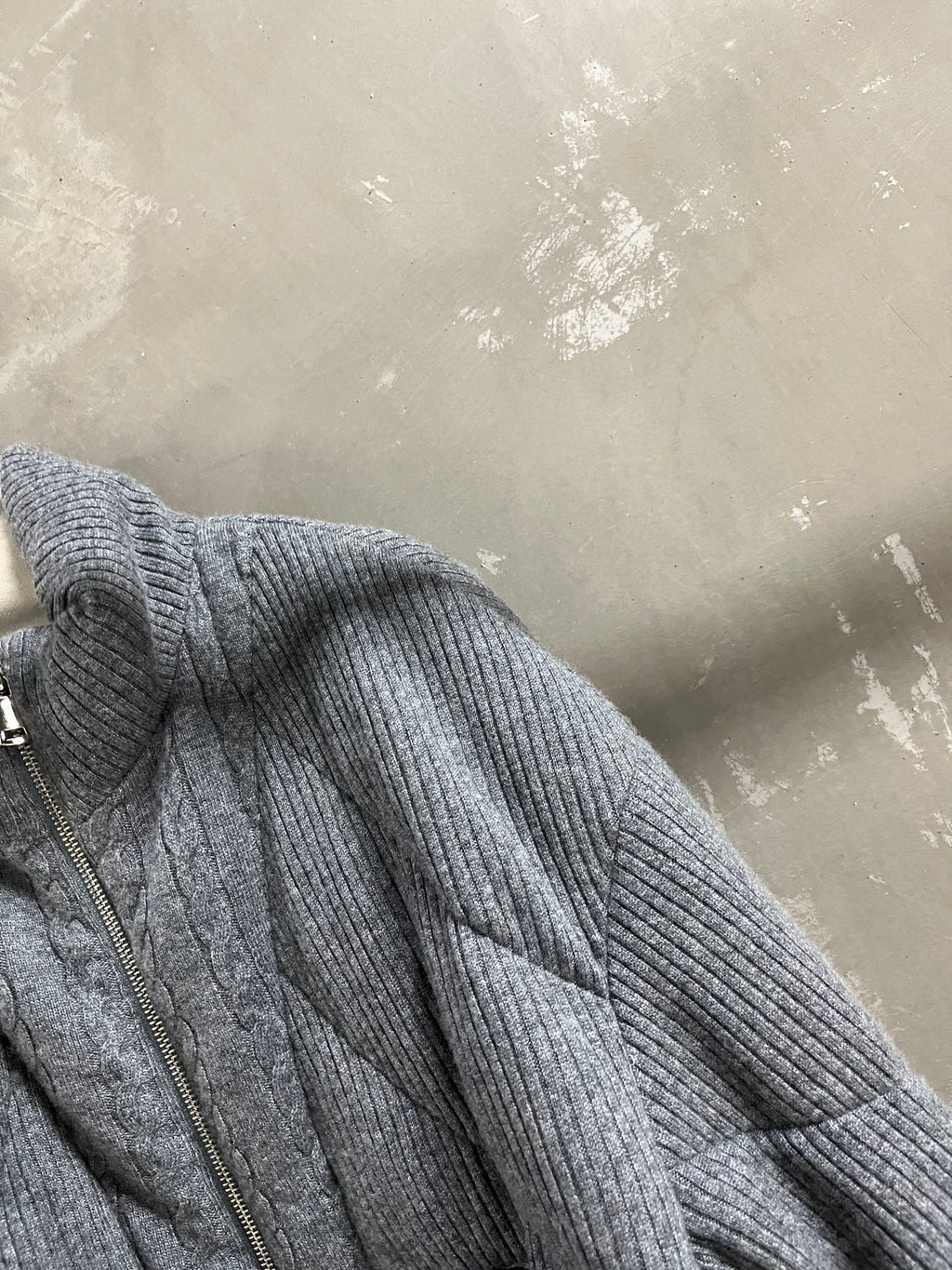 MIUMIU DOWN JACKET STYLE 689