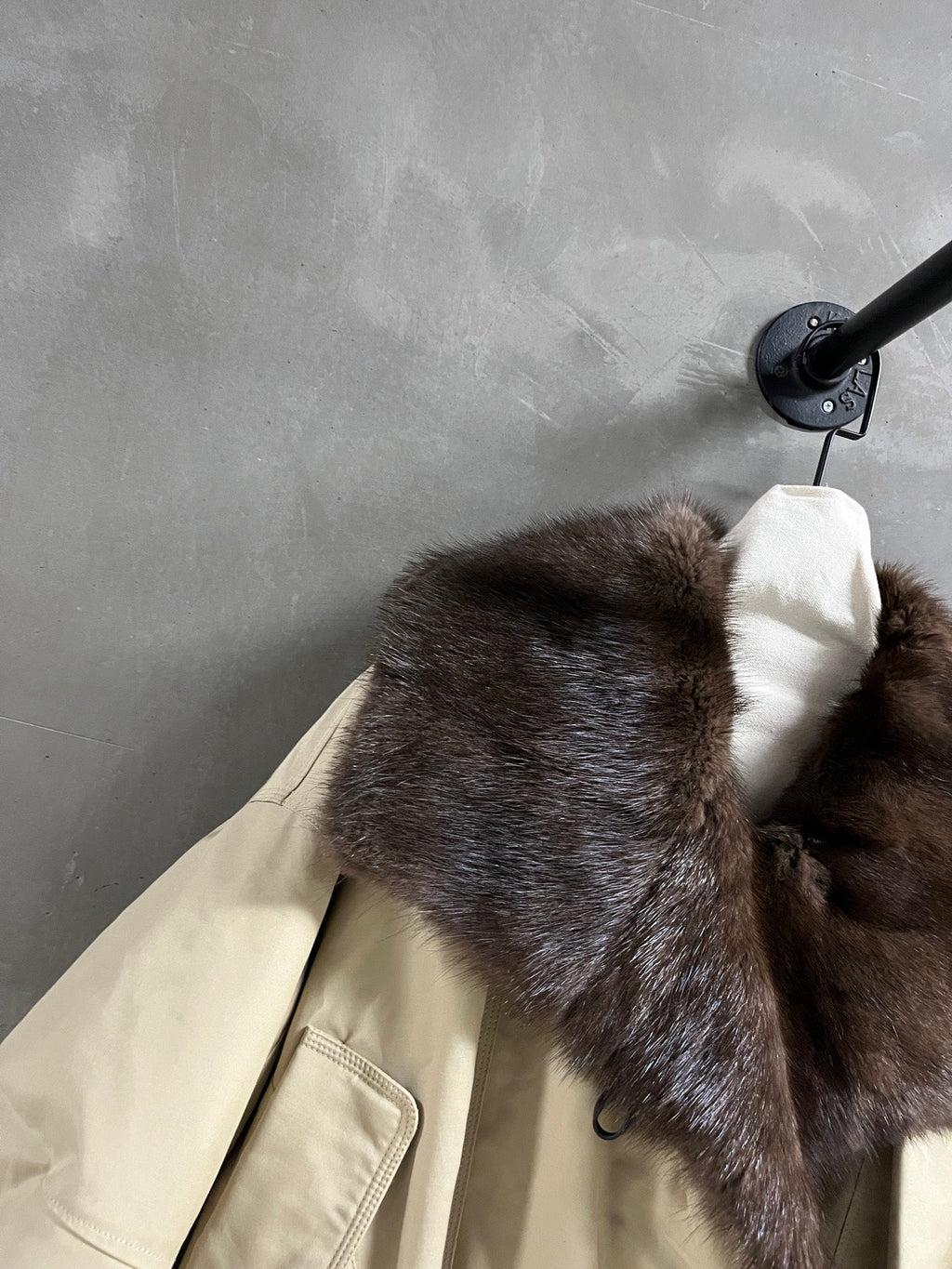 MIUMIU DOWN JACKET STYLE 687