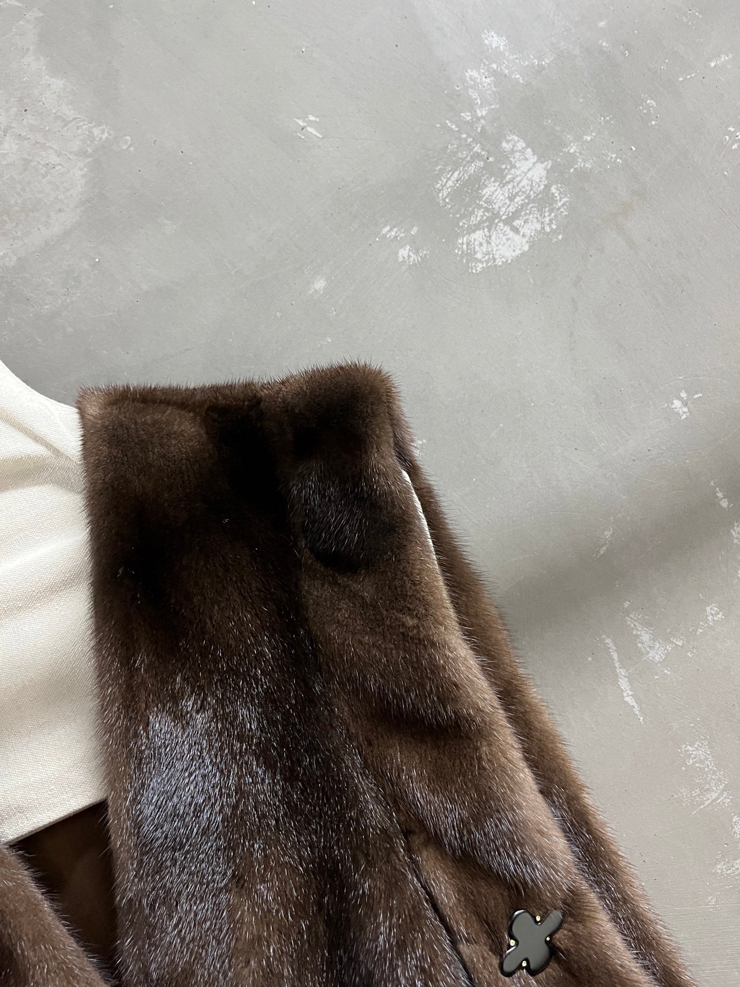 MIUMIU FUR VEST STYLE 684