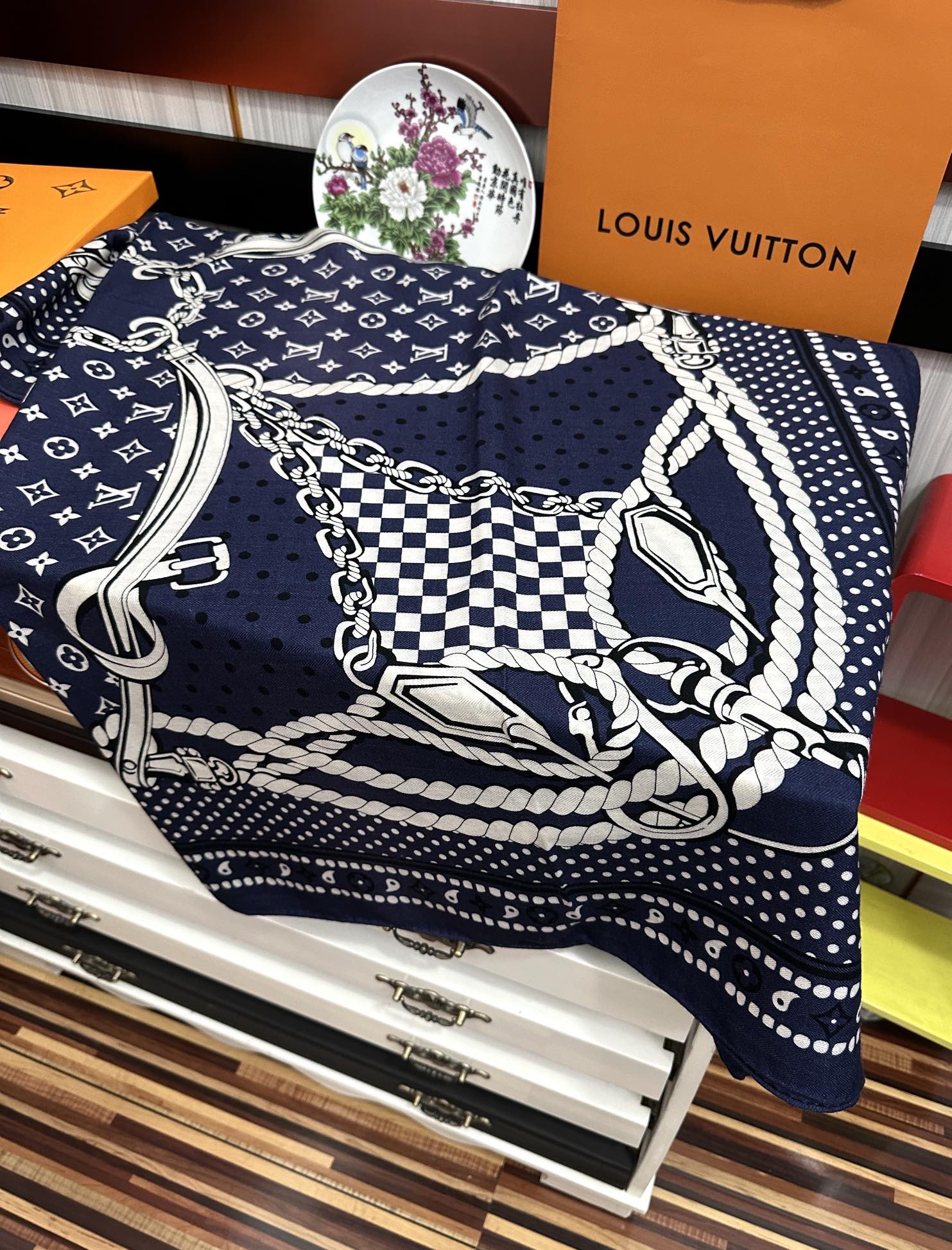 LOUIS VUITTON SAILOR BANDANA SQUARE IN MARINE BLUE SILK SCARF 140 CM