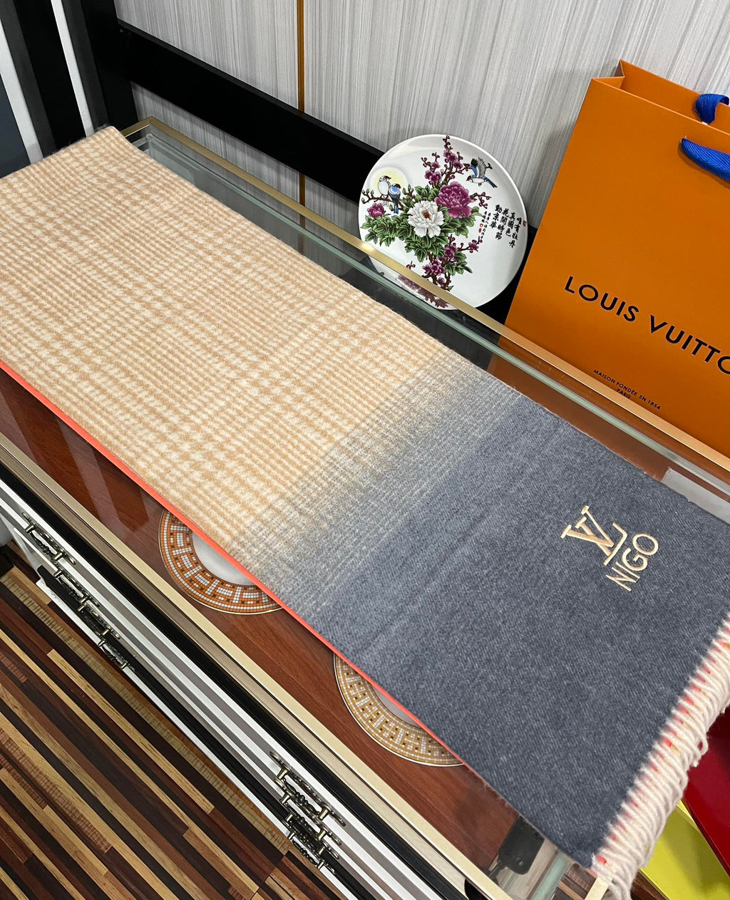 LOUIS VUITTON SCARF 200 CM IN BROWN MIX GREY CASHMERE 400012
