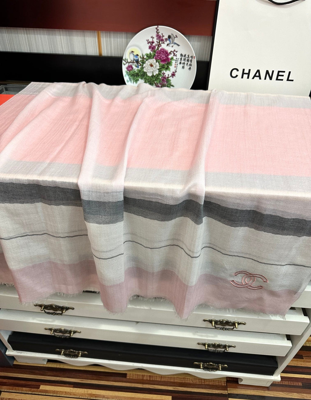 CHANEL SCARF 200 CM IN PASTEL PINK SILK AND CASHMERE 400025