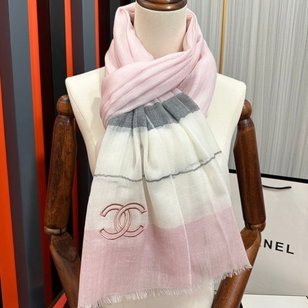 CHANEL SCARF 200 CM IN PASTEL PINK SILK AND CASHMERE 400025