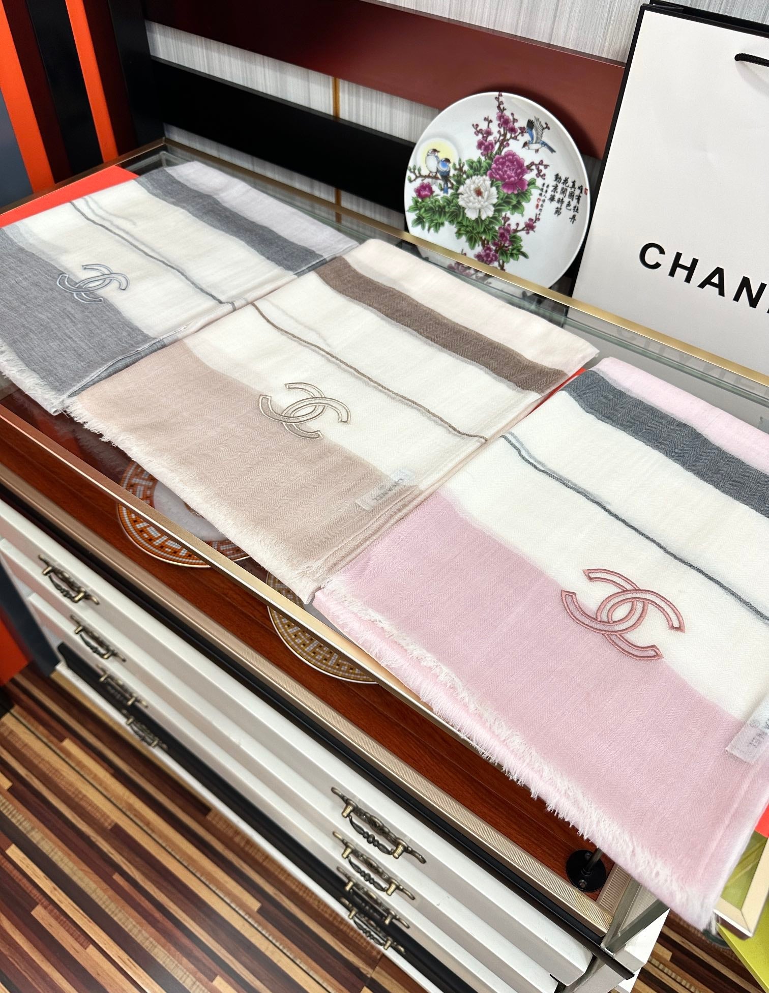 CHANEL SCARF 200 CM IN PASTEL PINK SILK AND CASHMERE 400025