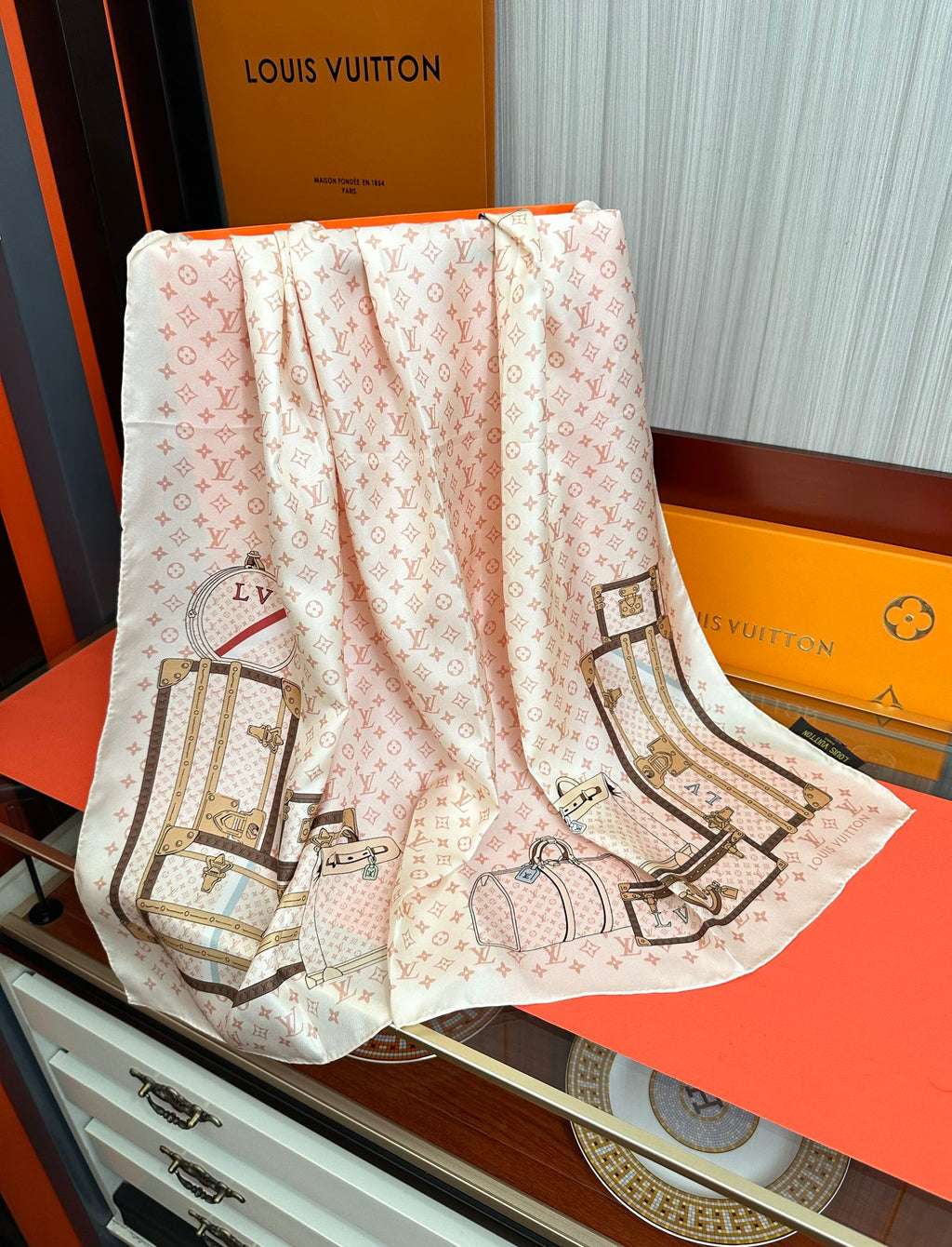 LOUIS VUITTON LV SCARF 90 CM IN SILK 719908
