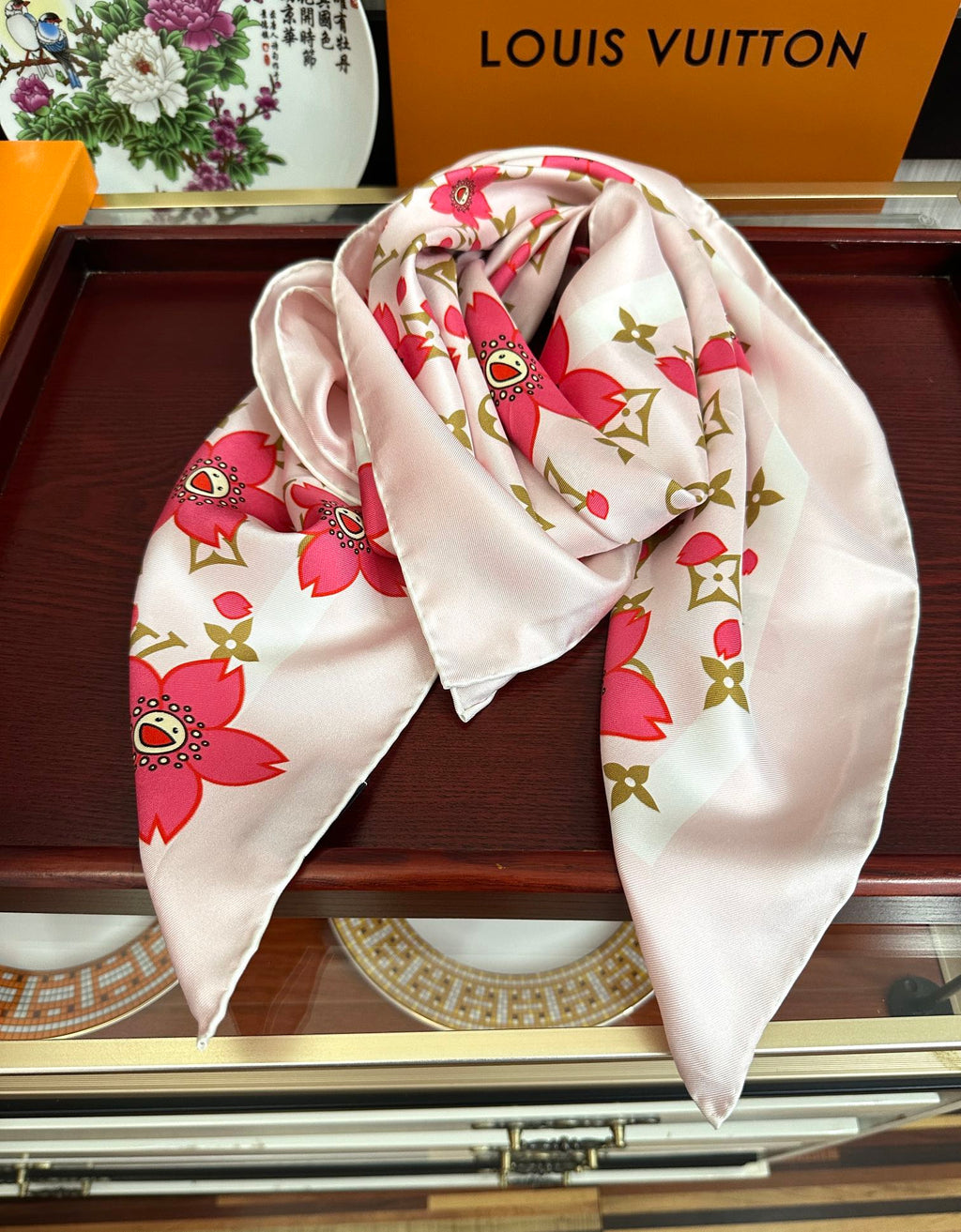 LOUIS VUITTON LV SCARF 90 CM IN SILK 723123