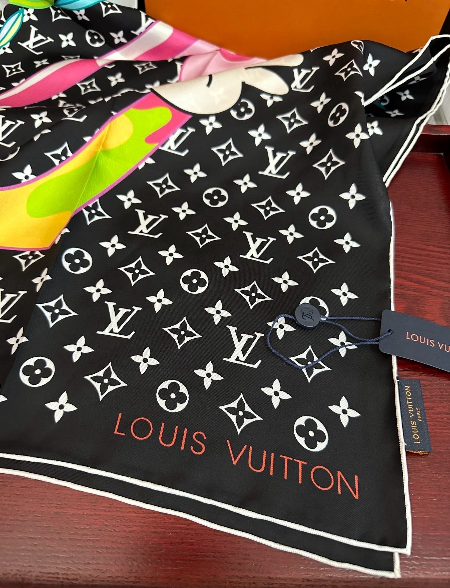 LOUIS VUITTON LV SCARF 90 CM IN SILK 10