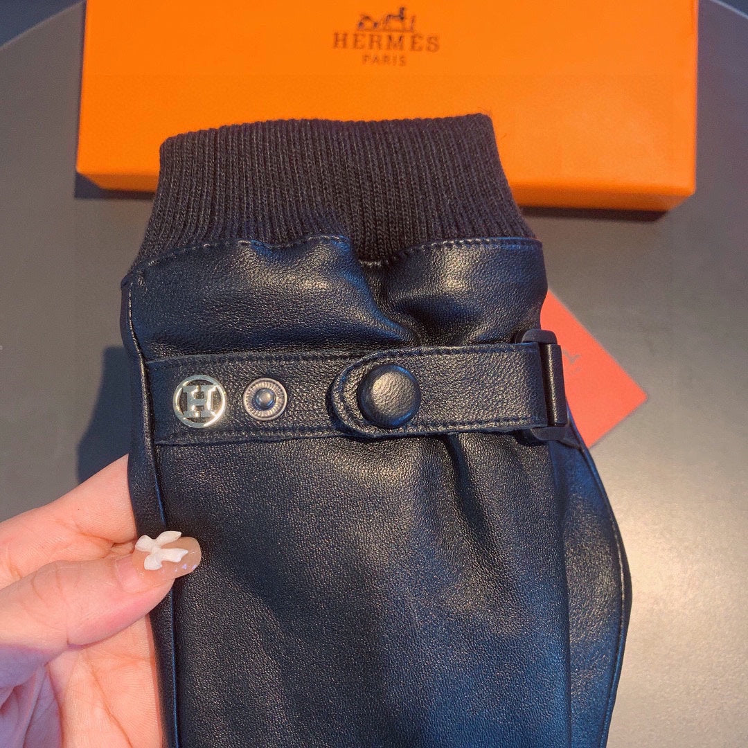 HERMES GLOVES IN BLACK SHEEPSKIN AND WOOL 112362