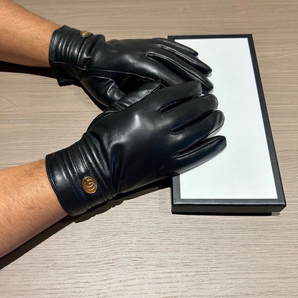 GUCCI TOUCHSCREEN GLOVES IN BLACK LAMBSKIN 435967