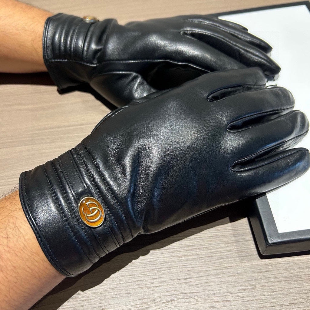 GUCCI TOUCHSCREEN GLOVES IN BLACK LAMBSKIN 435967