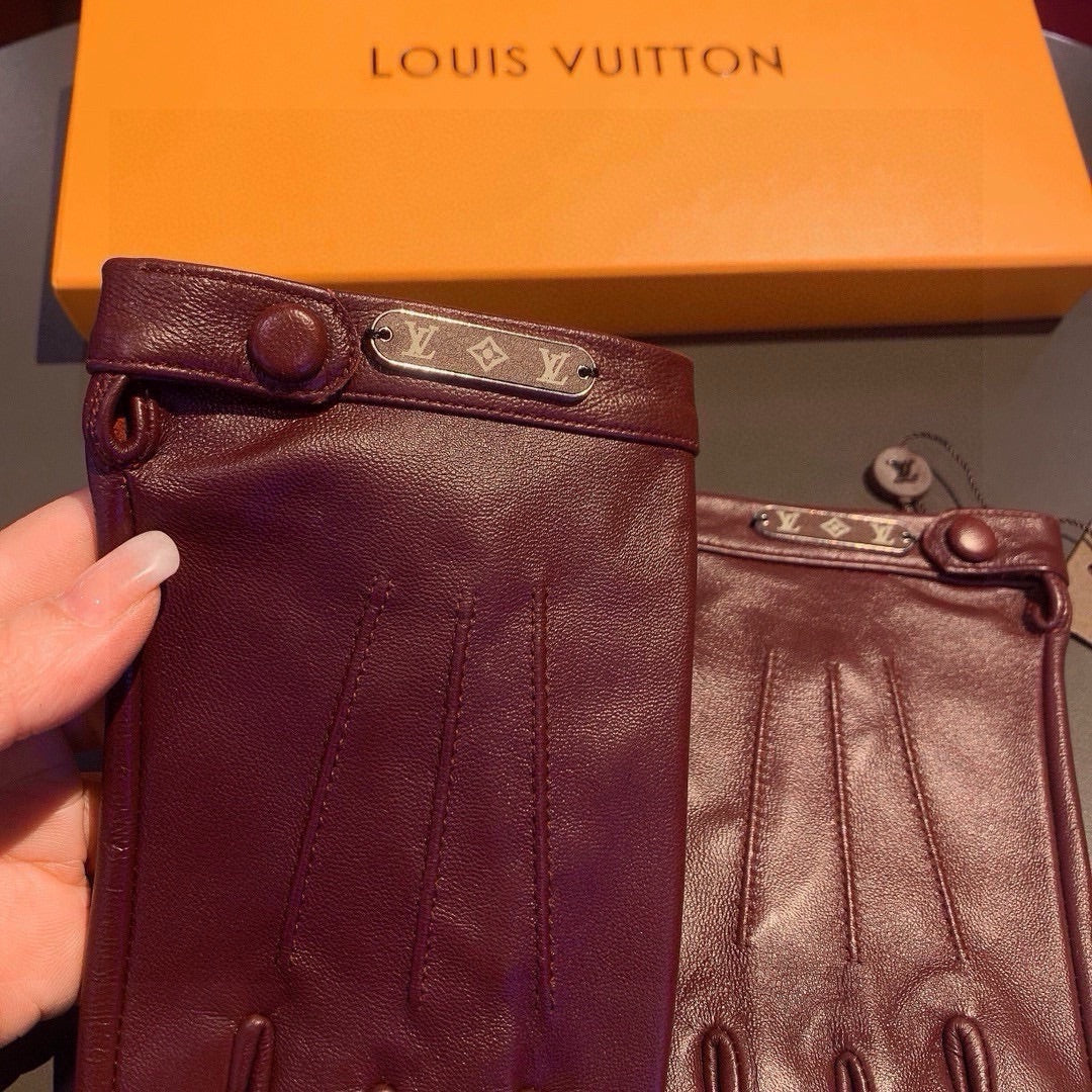LOUIS VUITTON FINGERLESS GLOVES IN GARNET RED LAMBSKIN 453645